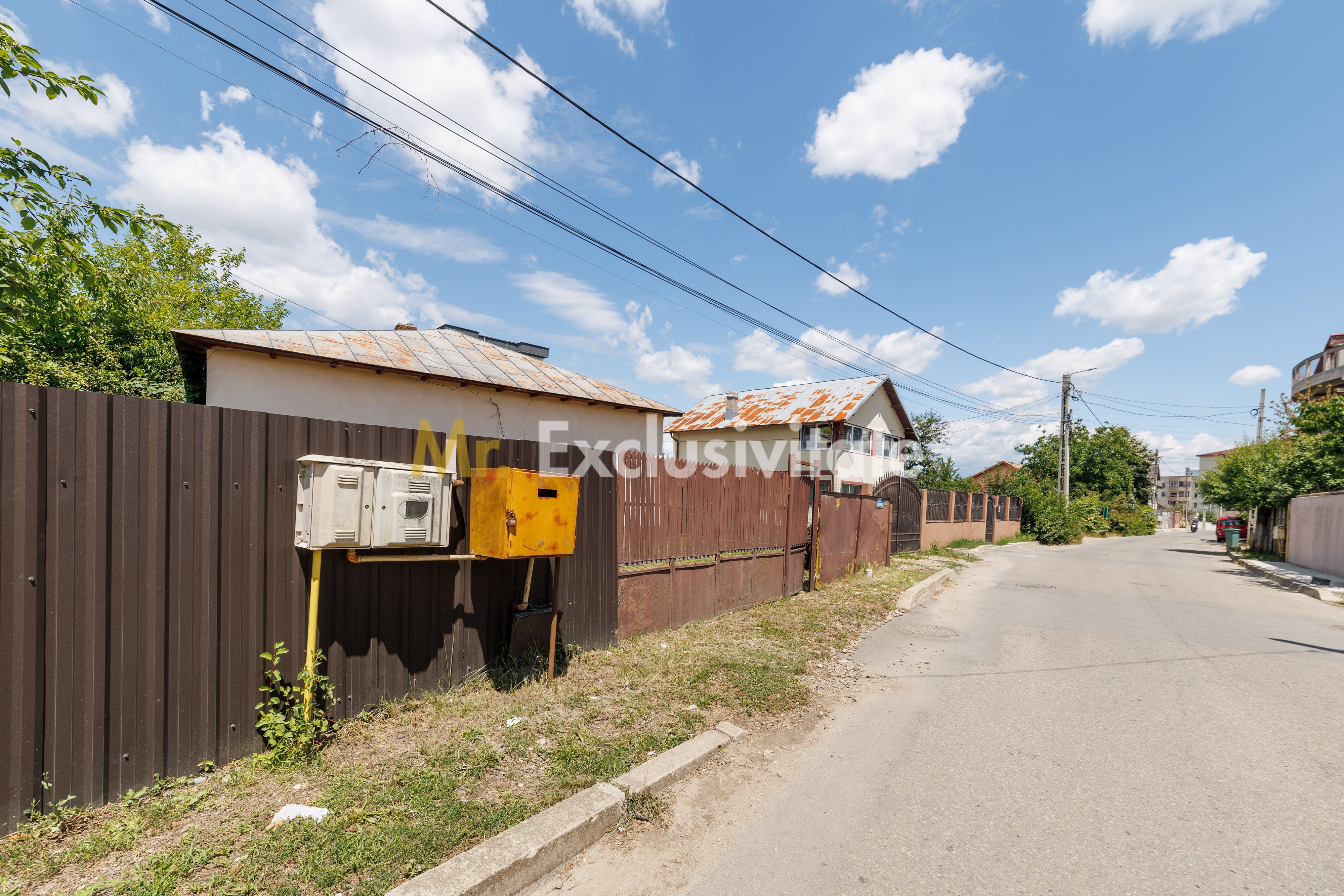 Casa cu teren - Prundu-Ideala pentru locuit sau dezvoltare imobiliara — fotografia 12