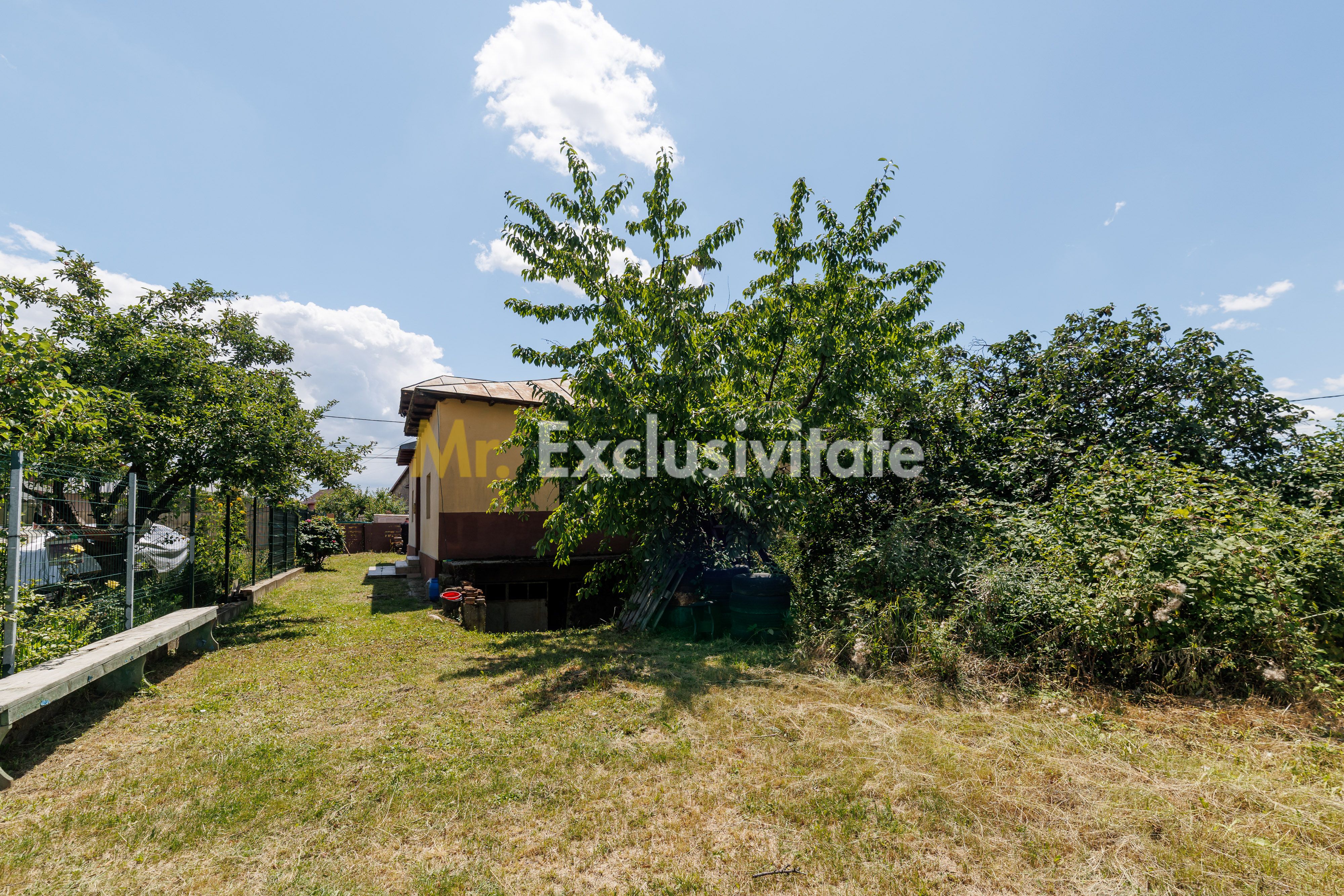 Casa cu teren - Prundu-Ideala pentru locuit sau dezvoltare imobiliara — fotografia 14