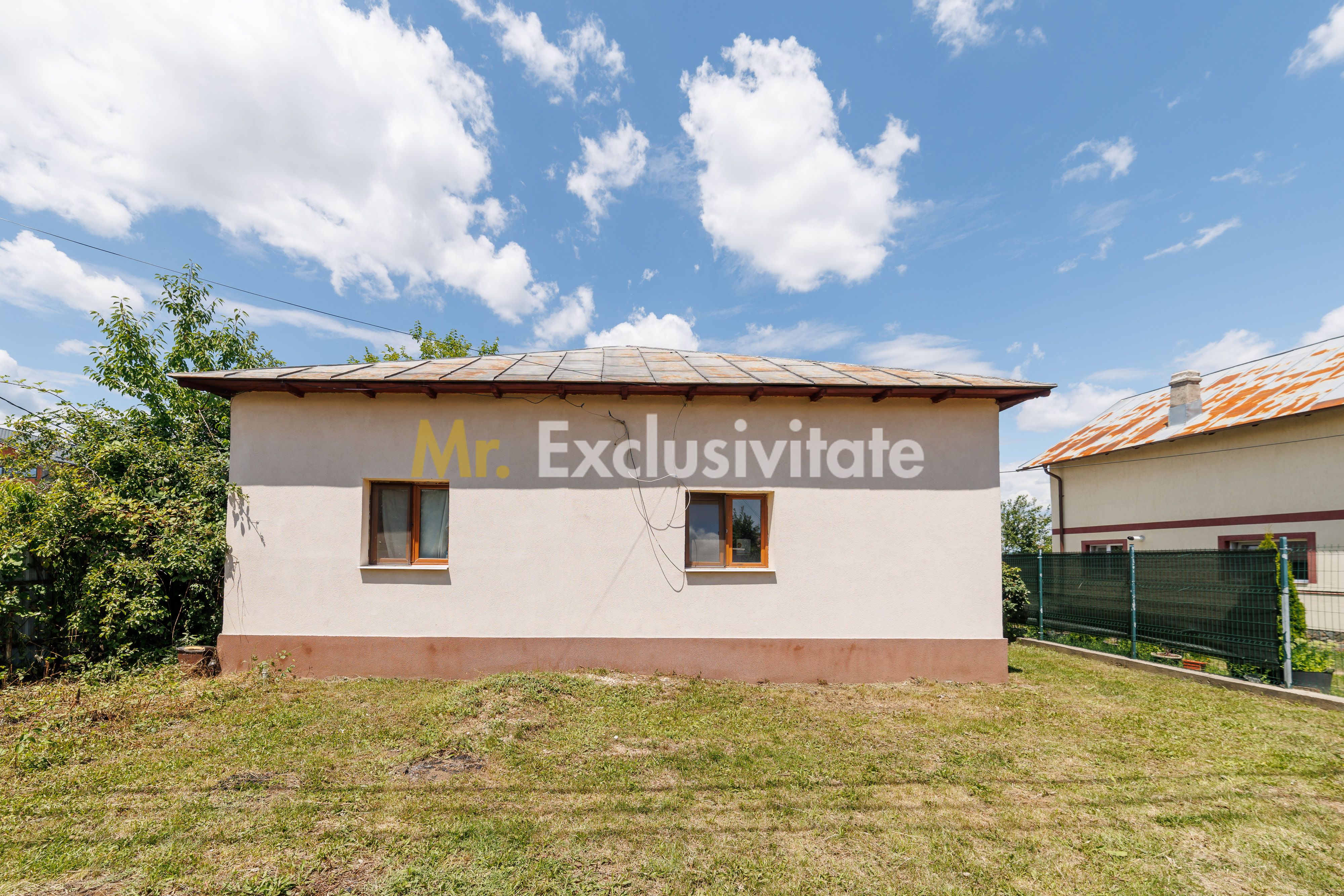Casa cu teren - Prundu-Ideala pentru locuit sau dezvoltare imobiliara — fotografia 3