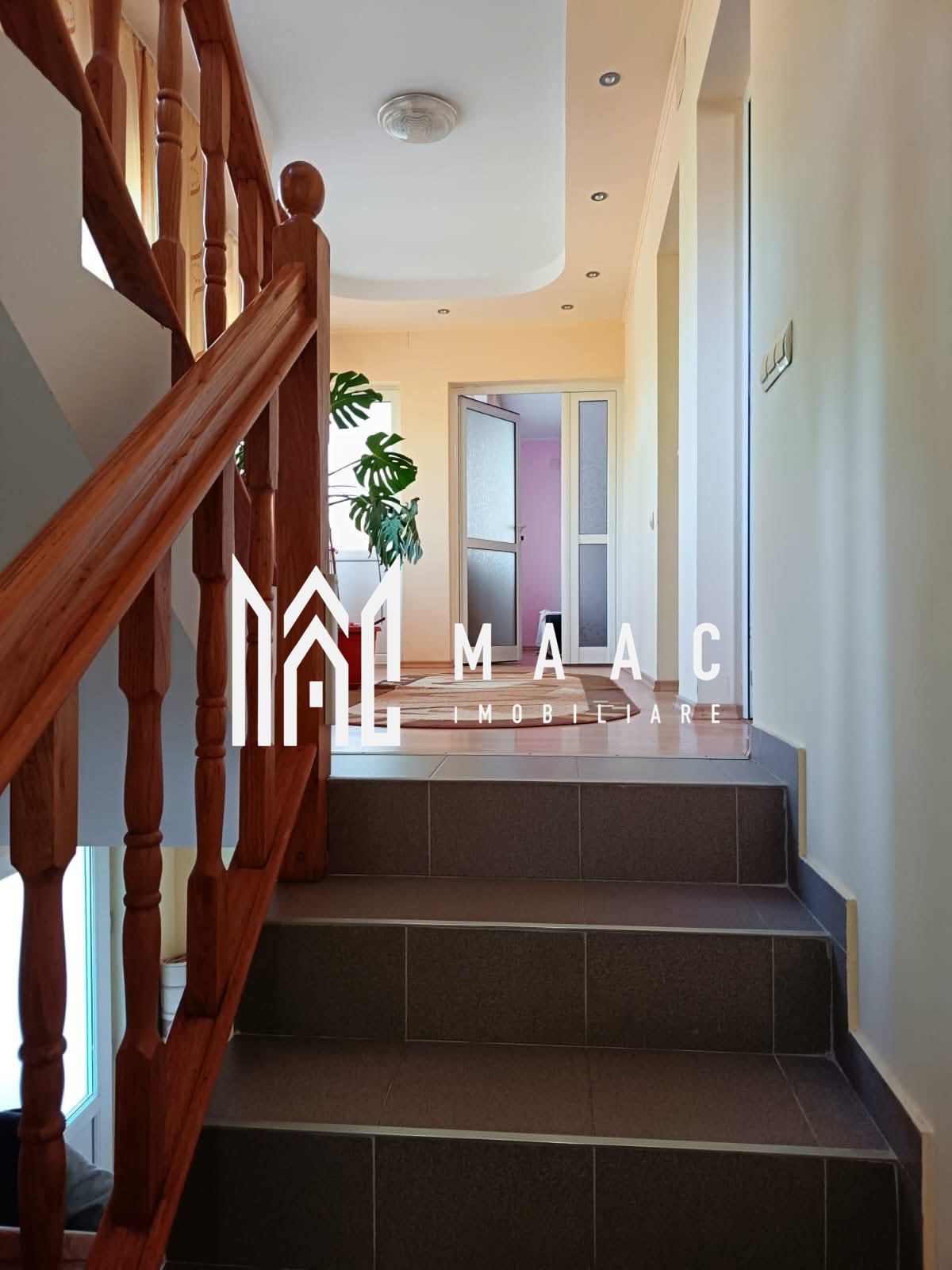 Vilă 5 camere de vânzare | Râmnicu Vâlcea, Goranu | 240 mp — fotografia 4
