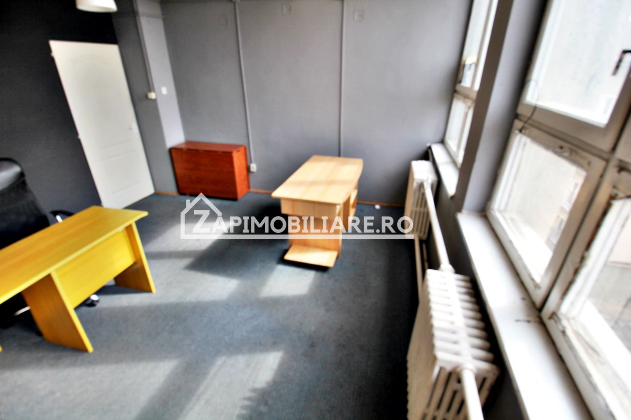 Spațiu birou 20 mp, central,utilităti incluse in pret — fotografia 4