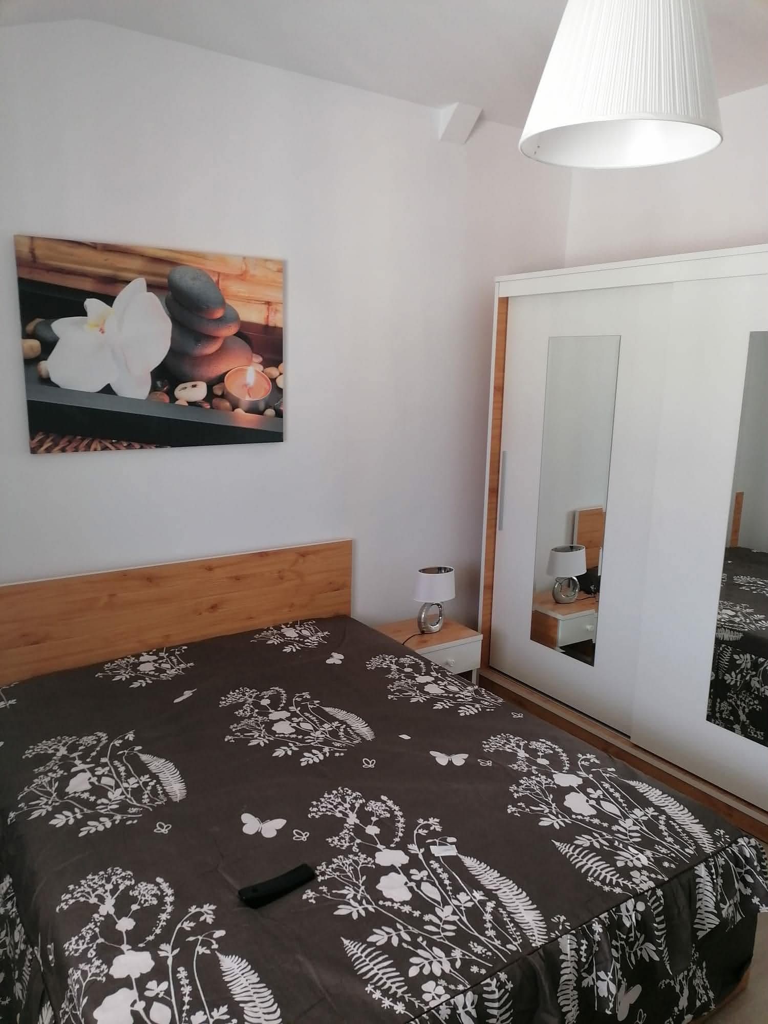 Apartament 60 mp utili +10 mp terasa mobilat/utilat + loc parcare