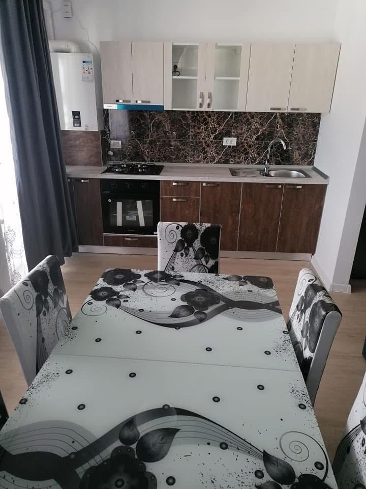 Apartament 60 mp utili +10 mp terasa mobilat/utilat + loc parcare — fotografia 4