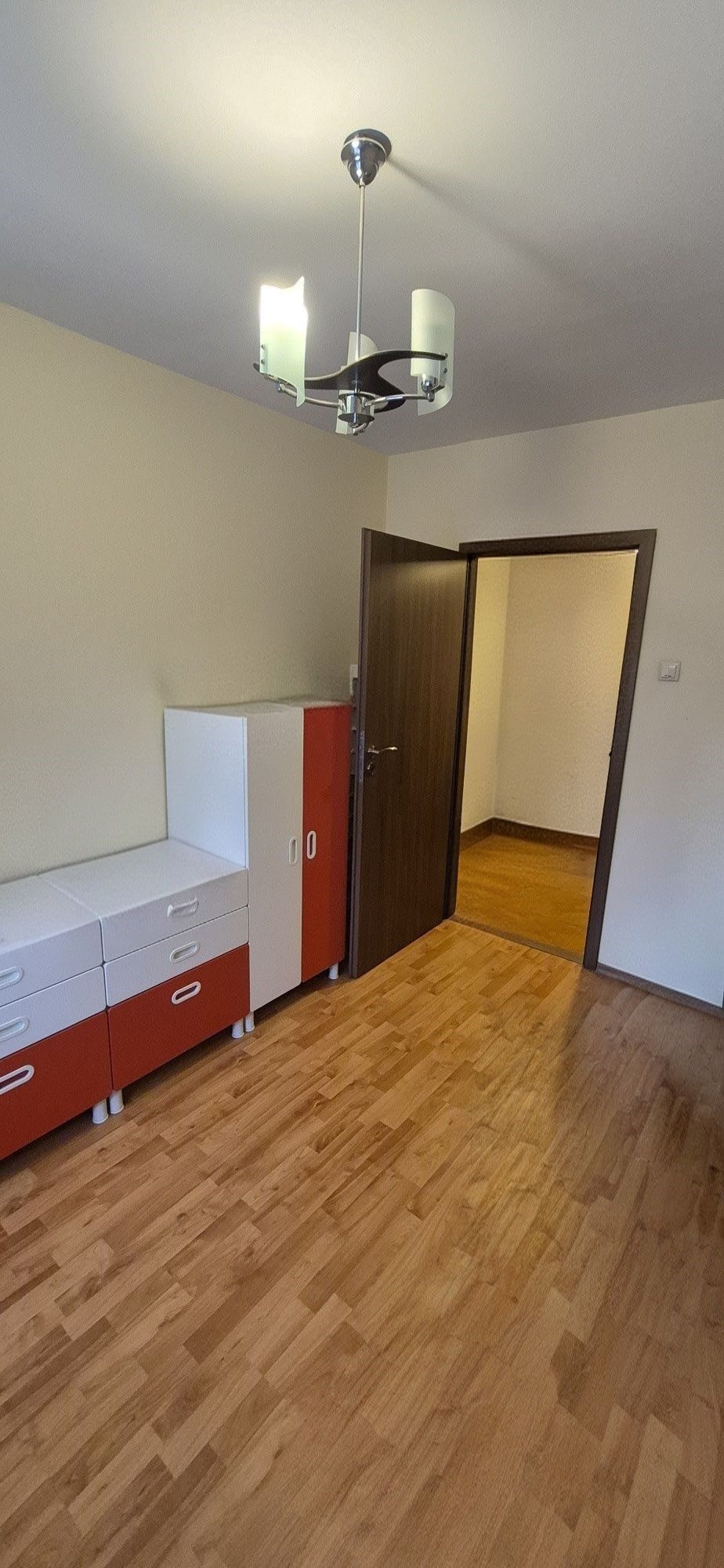 Apartament 3 camere zona 1 Decembrie 1918 - Auchan TItan