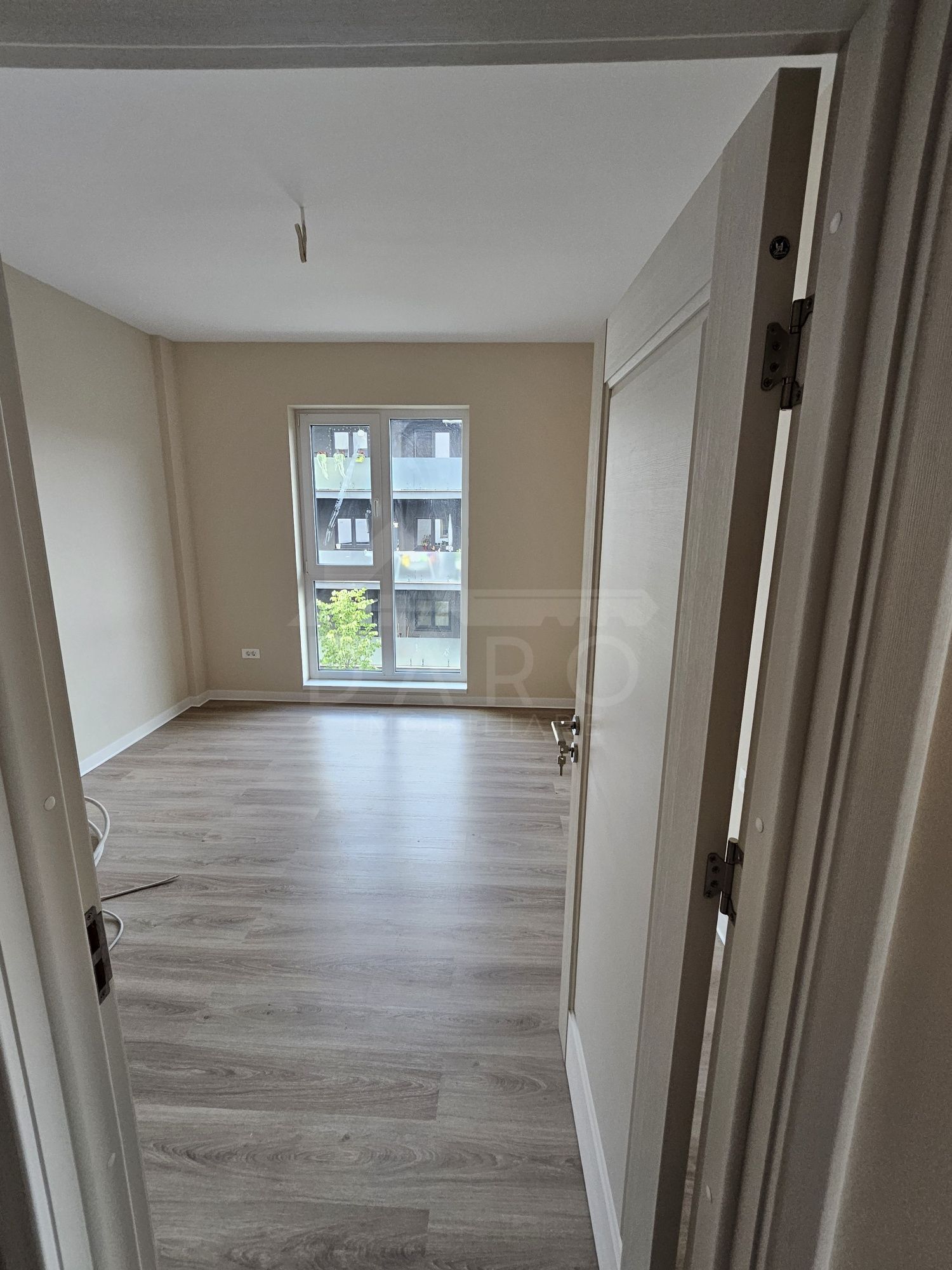 Apartament Unirii, prima folosință, bloc nou — fotografia 3
