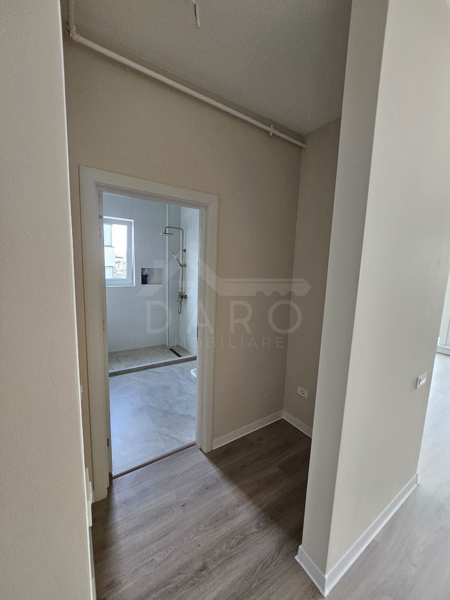 Apartament Unirii, prima folosință, bloc nou — fotografia 5