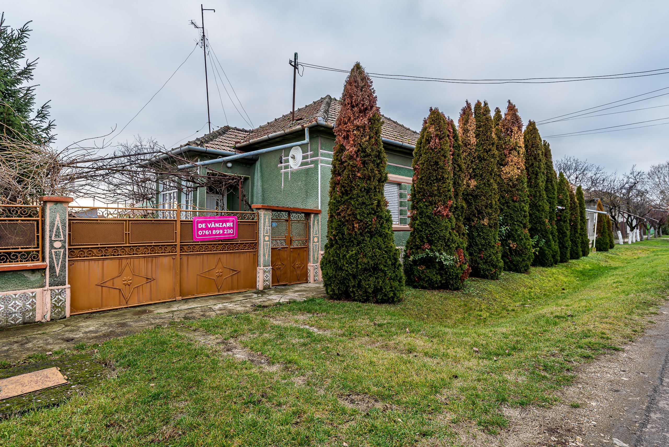 O gospodărie rurală definită prin teren și libertatea spațiului