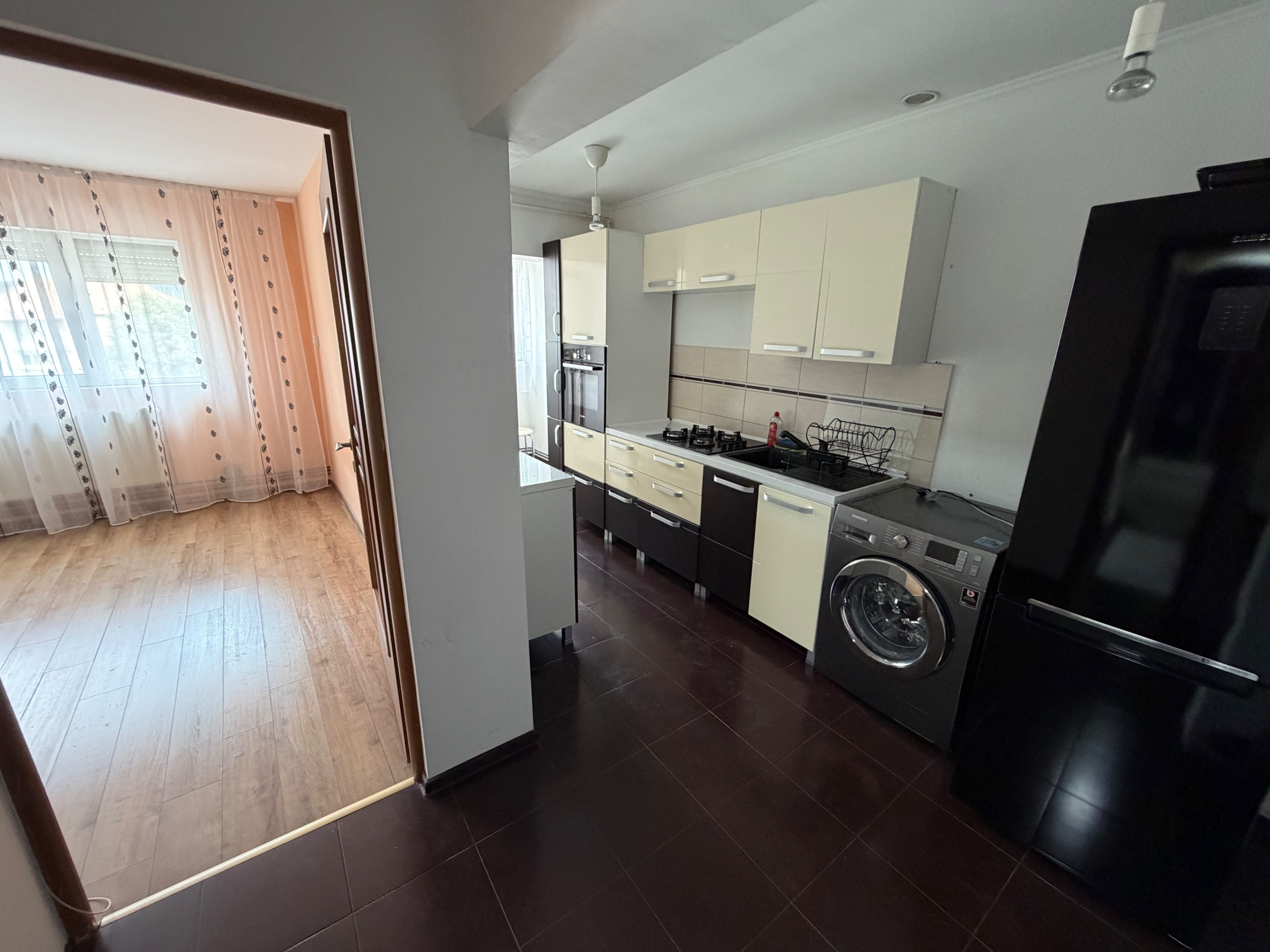 Apartament 1 camera, decomandat - Cugir