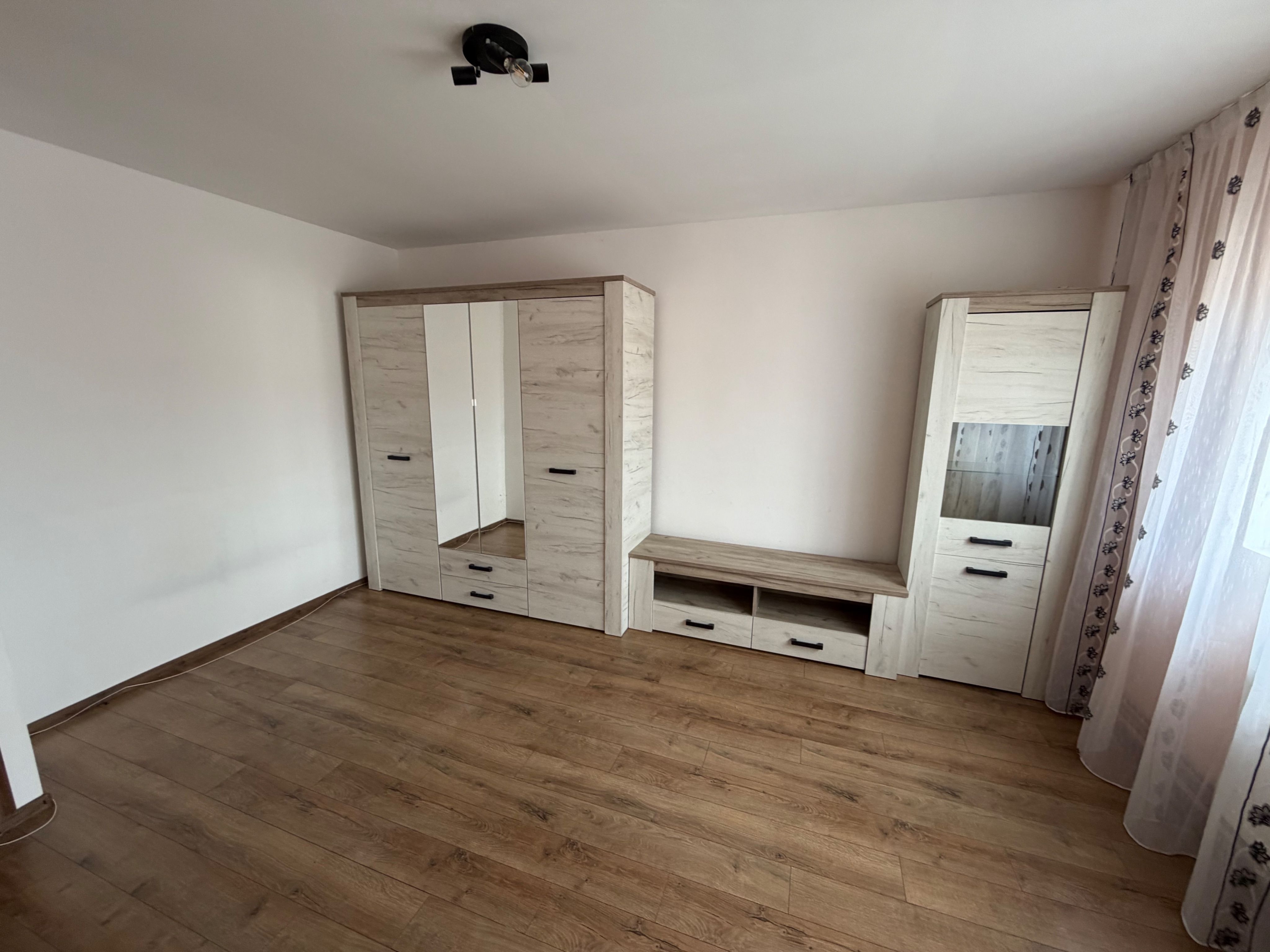 Apartament 1 camera, decomandat - Cugir — fotografia 5