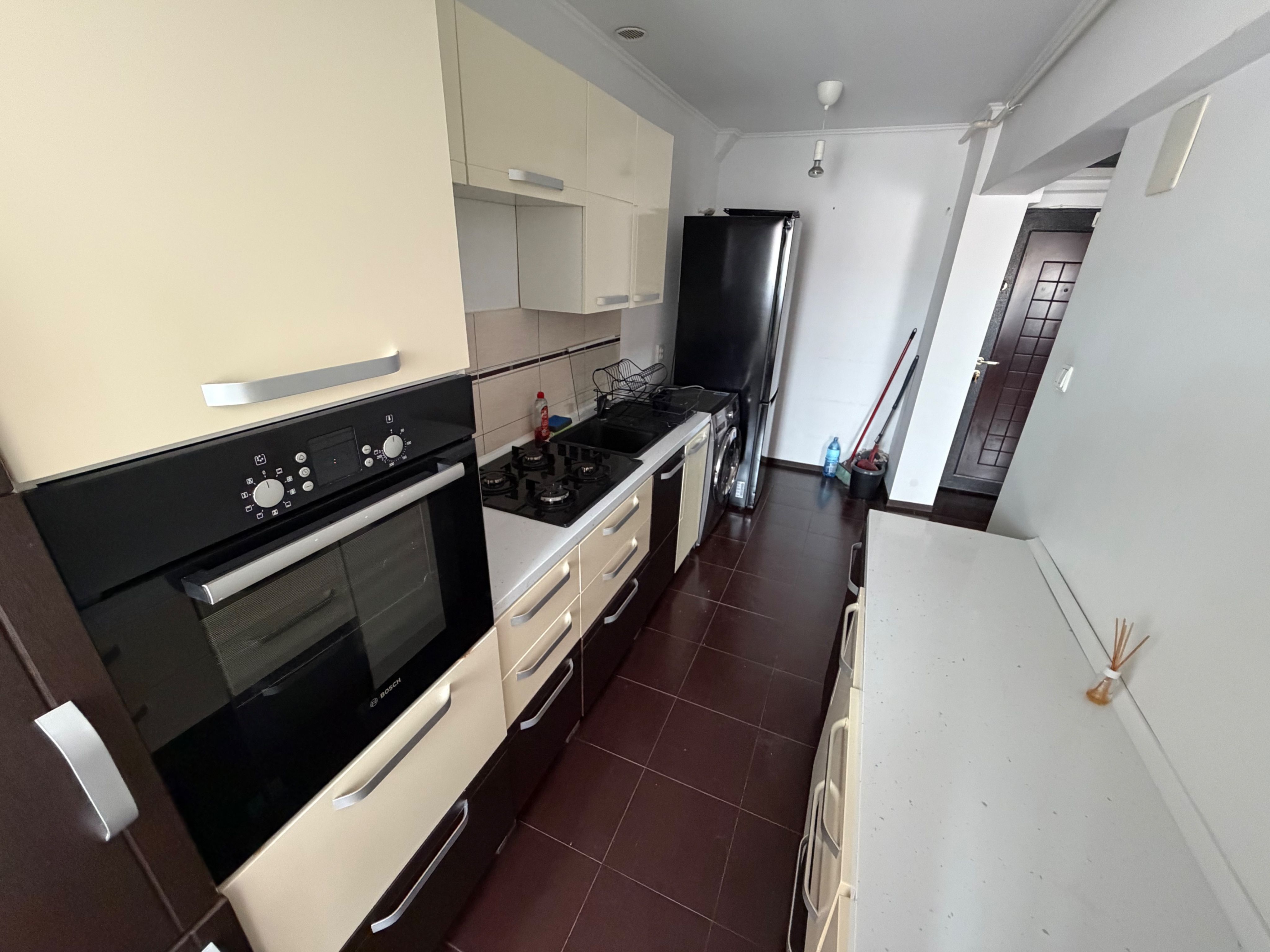 Apartament 1 camera, decomandat - Cugir — fotografia 6