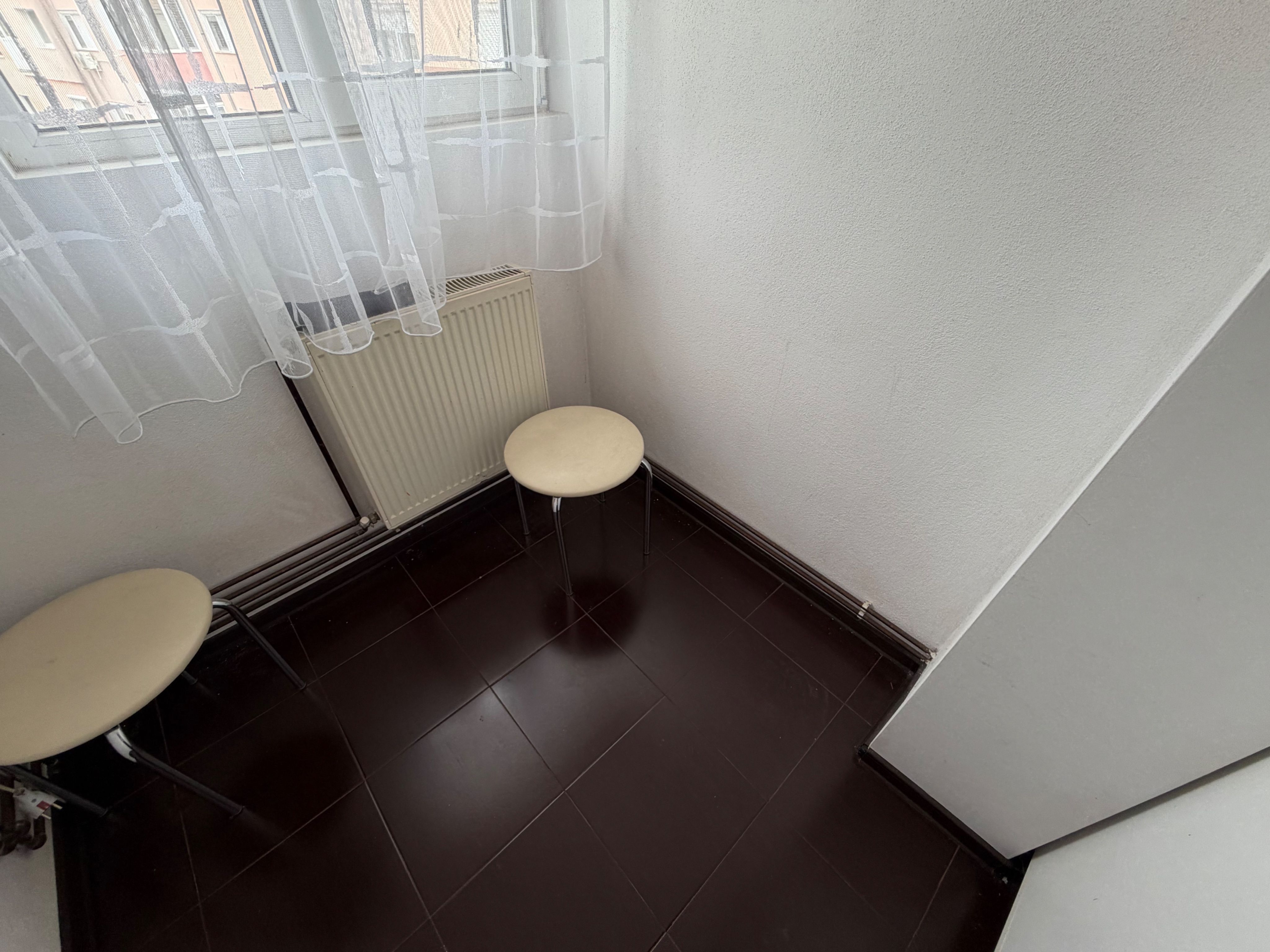 Apartament 1 camera, decomandat - Cugir — fotografia 8