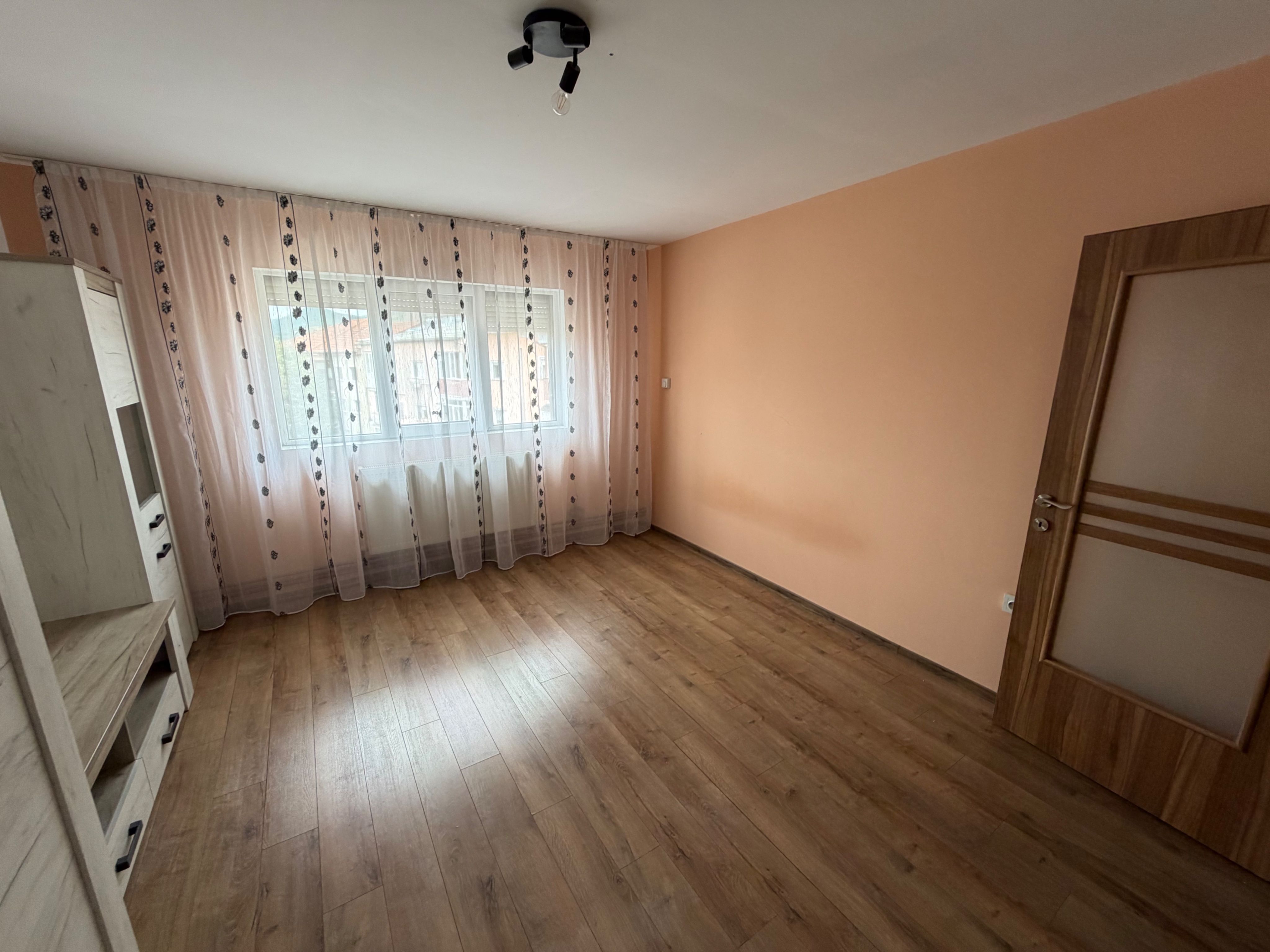 Apartament 1 camera, decomandat - Cugir — fotografia 9