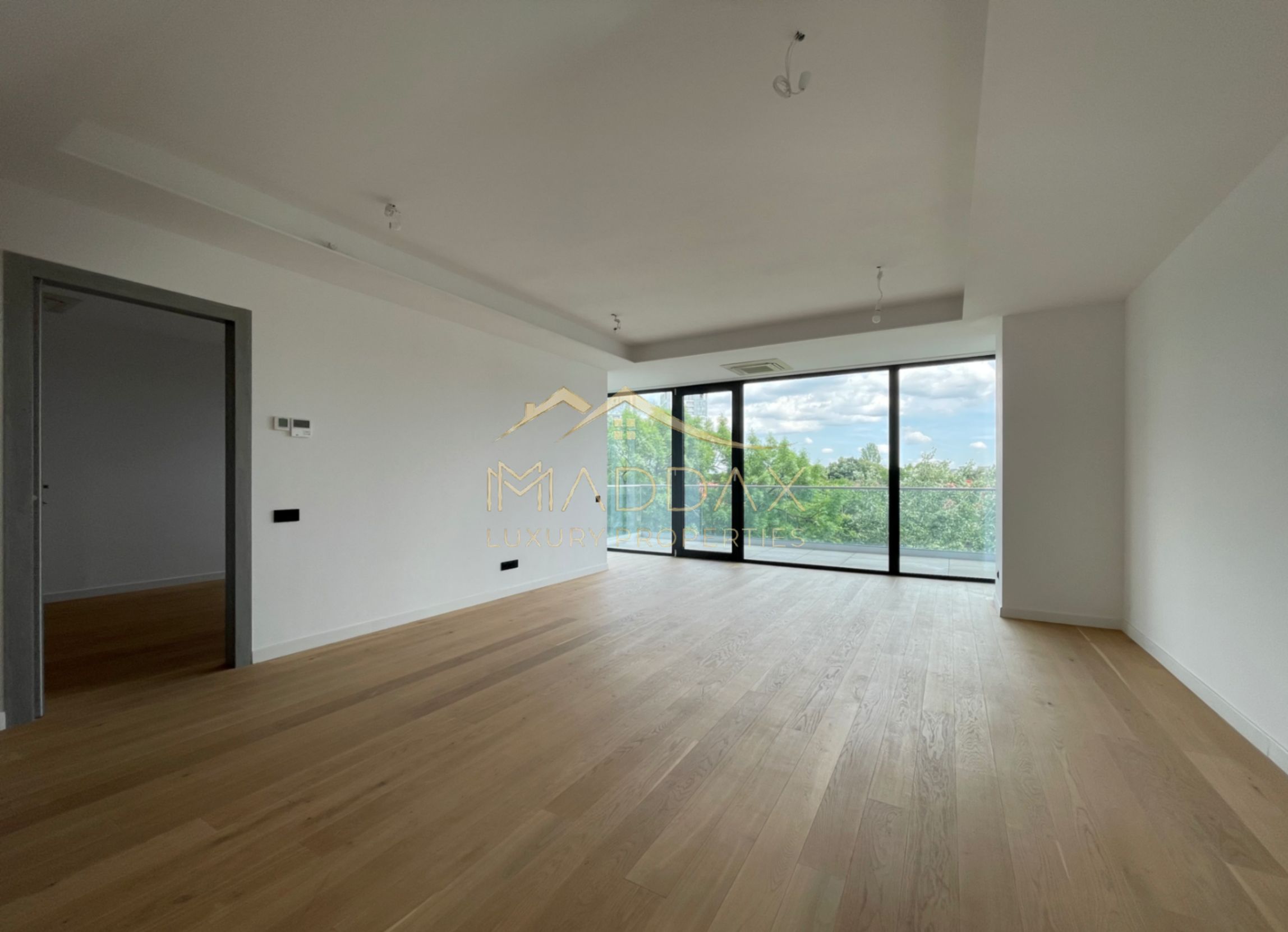 Apartament LUX _3 camere**View spectaculos***Parcul Verdi//FLOREASCA