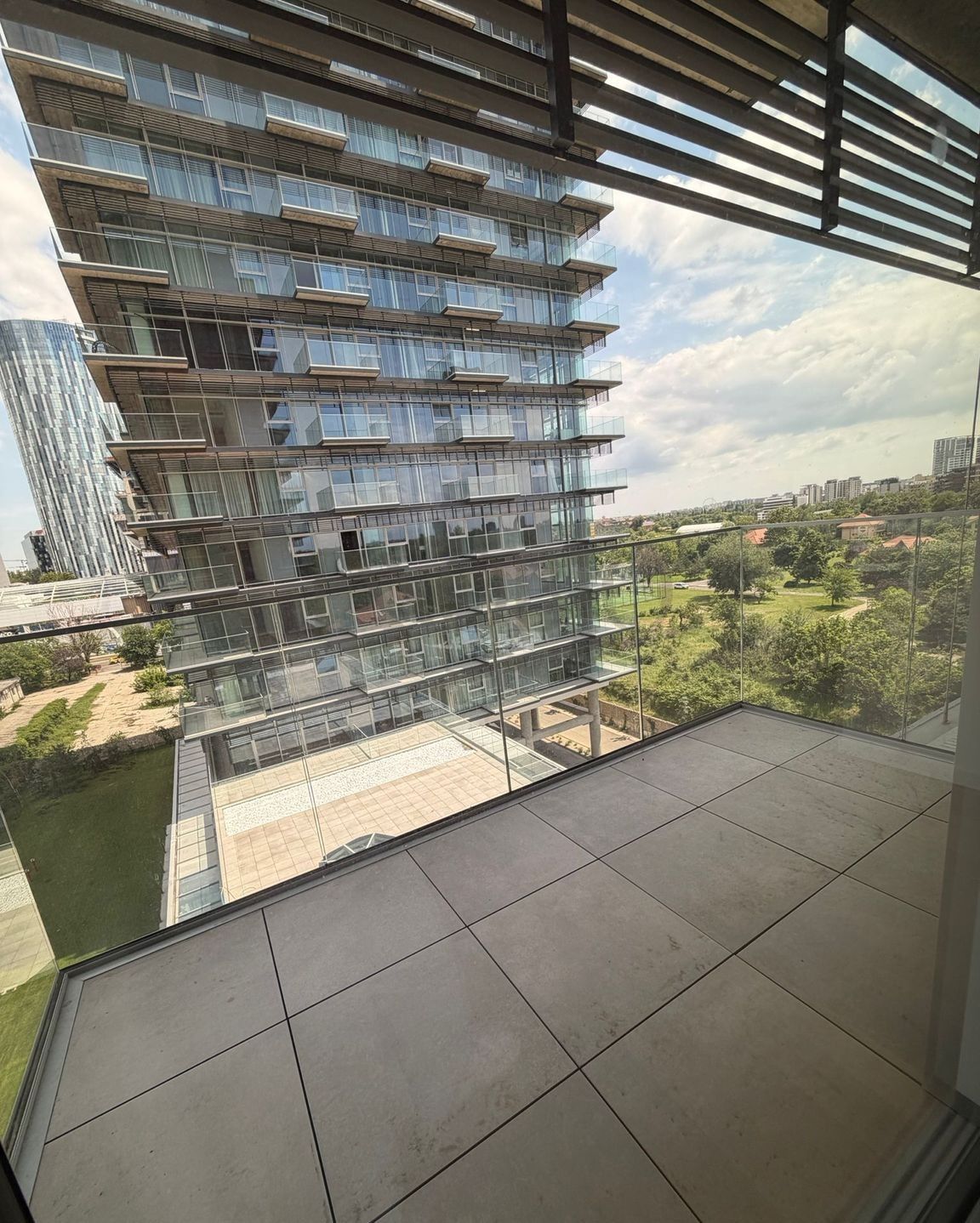Apartament premium cu 2 camere în UPsite Floreasca |  Terasă | — fotografia 8