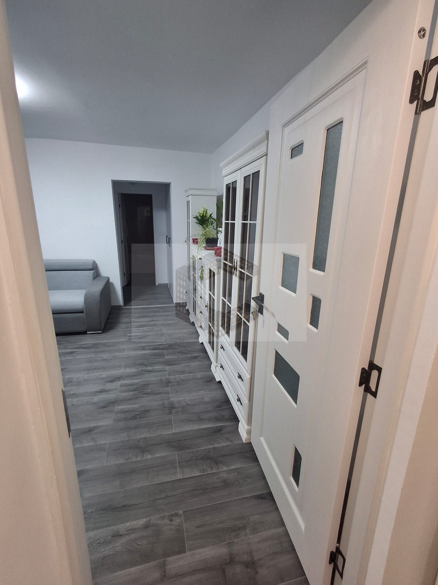 Apartament cu 2 camere , renovat , situat în zona Iosefin — fotografia 5