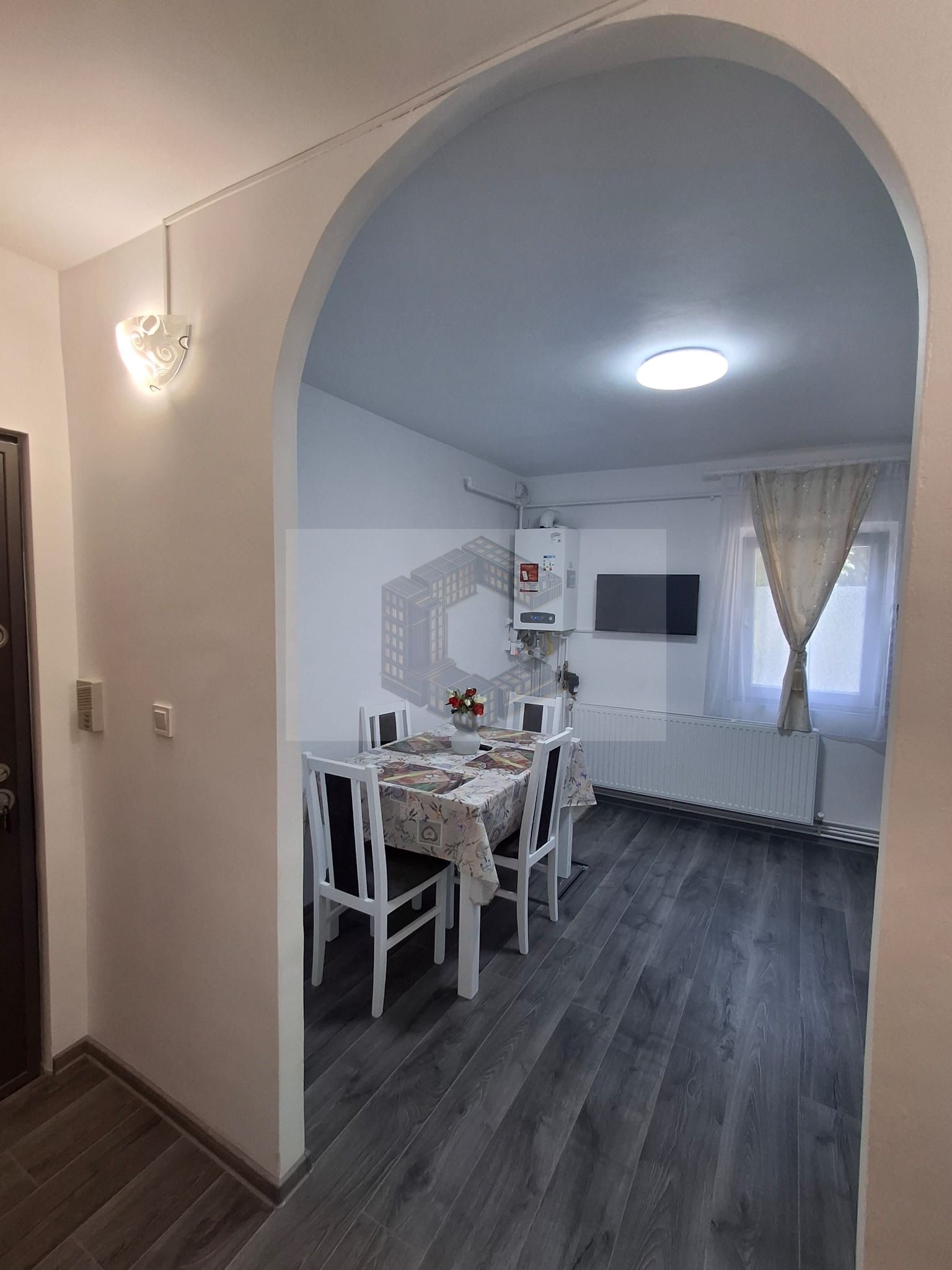 Apartament cu 2 camere , renovat , situat în zona Iosefin — fotografia 6