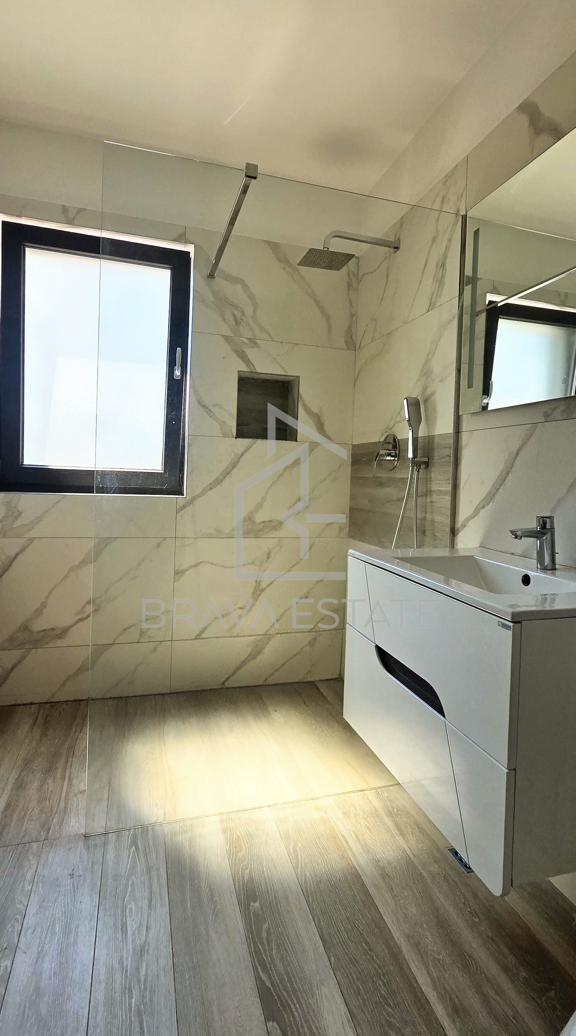 Apartament 2 camere, 60mp, garaj subteran, AC, 2 balcoane, zona FSEGA — fotografia 8