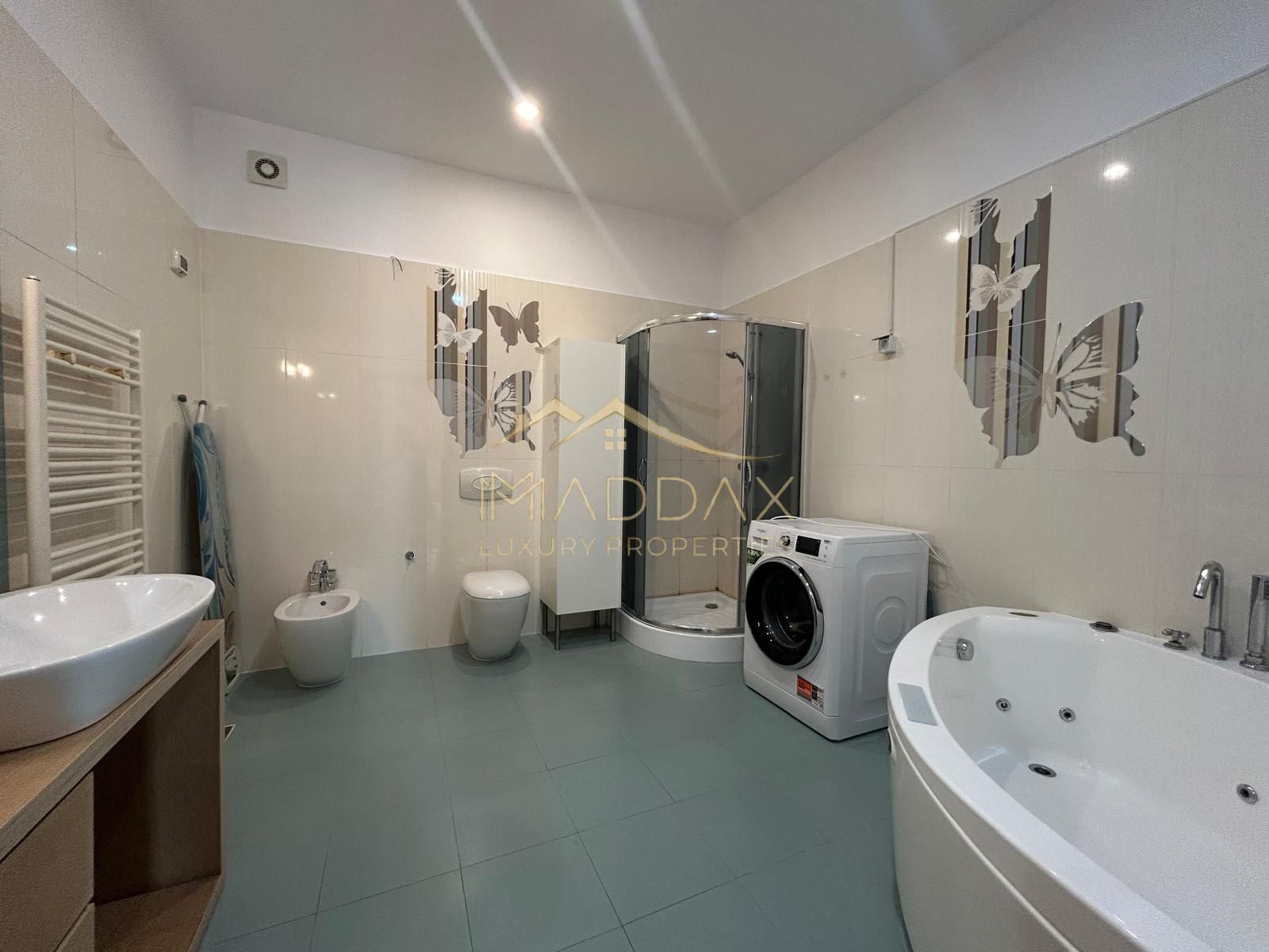 3 camere // 140mp // parcare si boxa // parc Herastrau // cartier Francez — fotografia 16