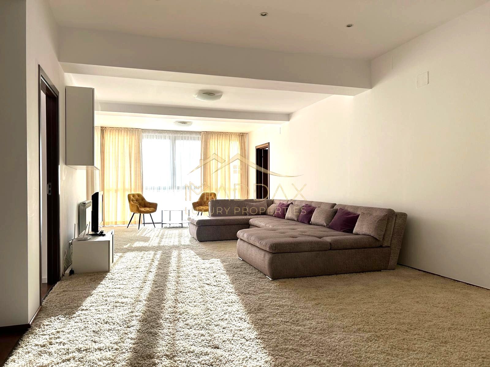 3 camere // 140mp // parcare si boxa // parc Herastrau // cartier Francez — fotografia 3