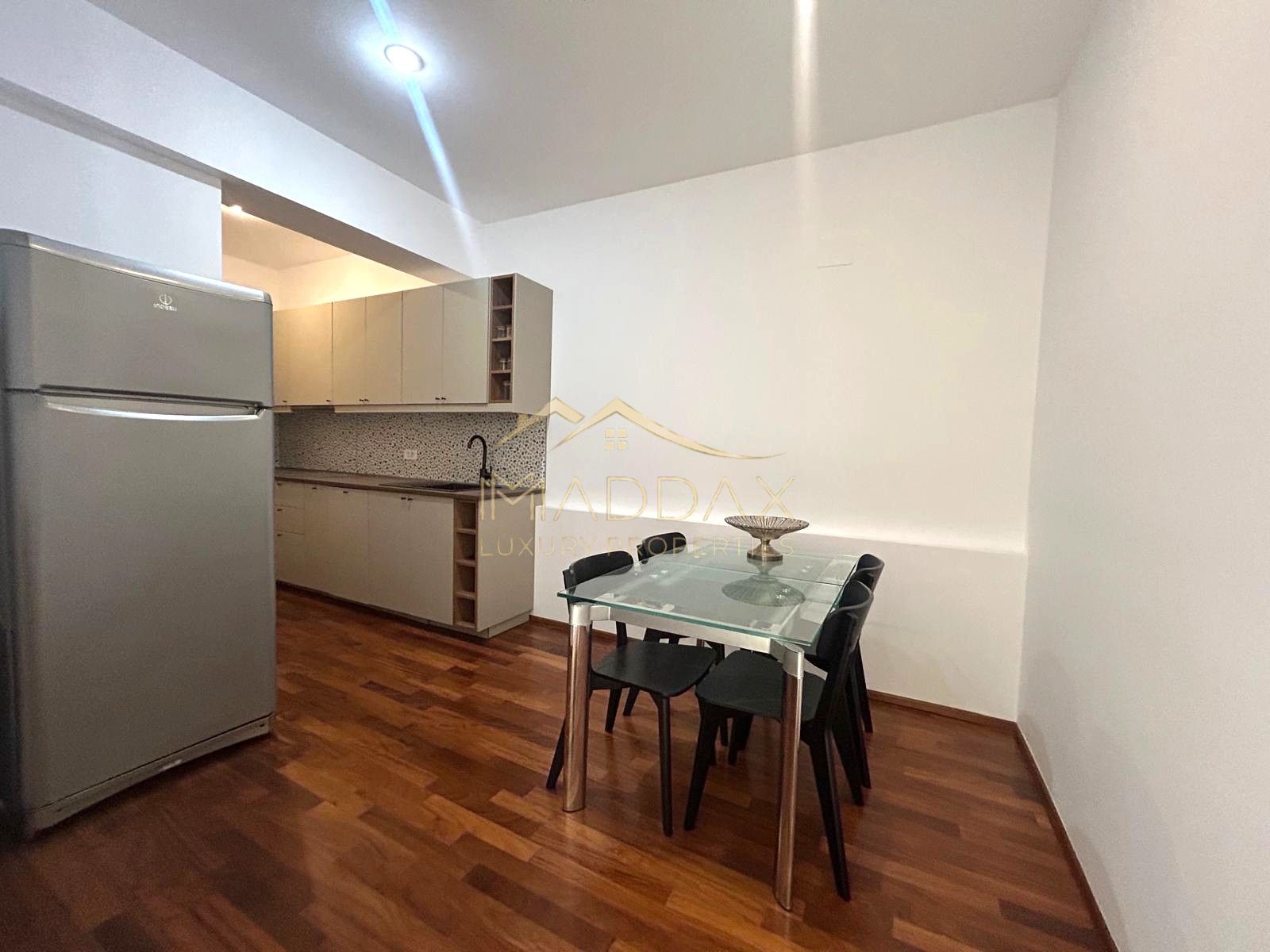 3 camere // 140mp // parcare si boxa // parc Herastrau // cartier Francez — fotografia 31