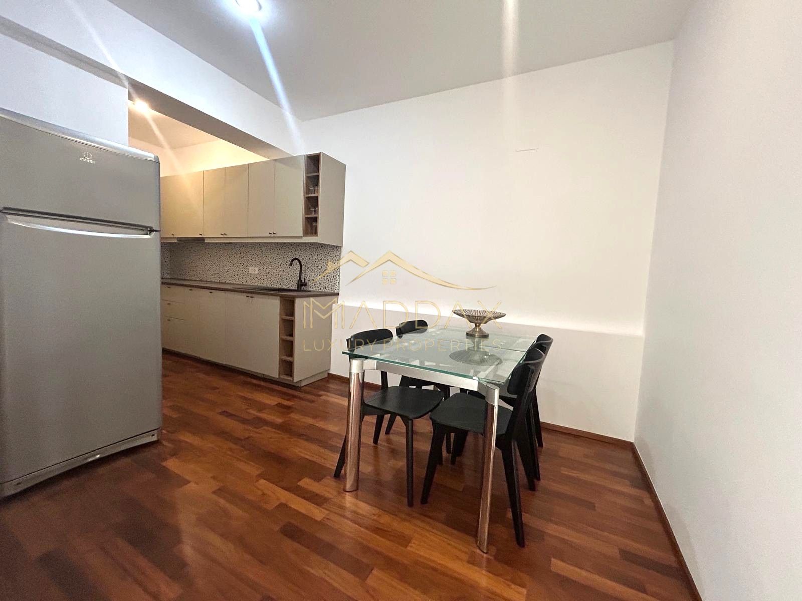 3 camere // 140mp // parcare si boxa // parc Herastrau // cartier Francez — fotografia 32