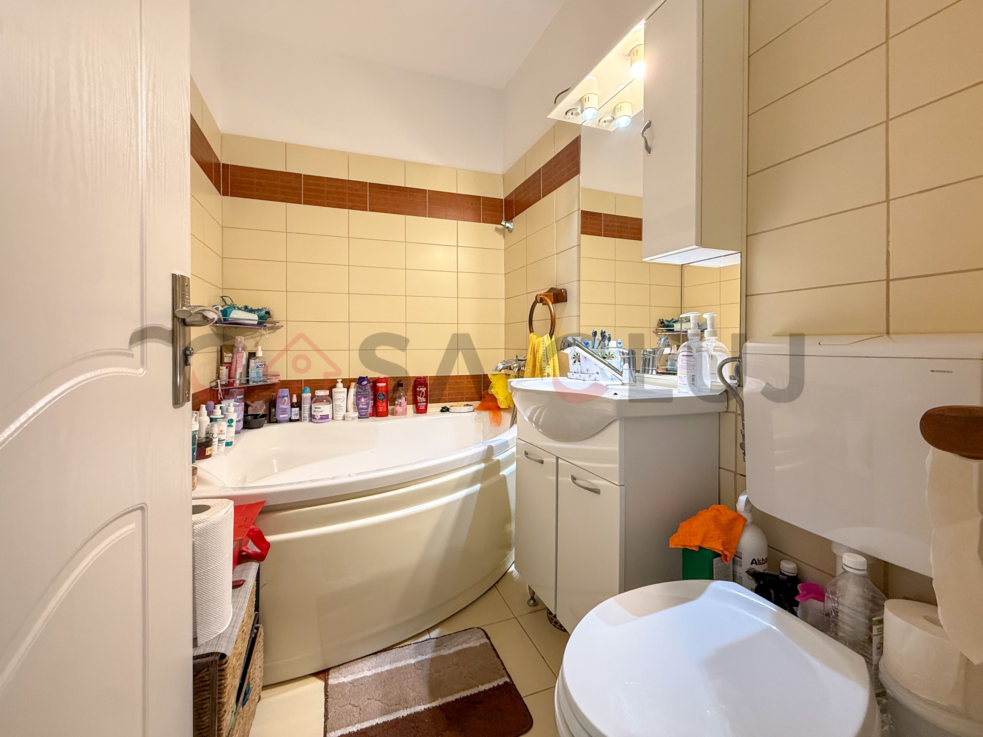 2 camere, la cheie, Gheorgheni Bizusa — fotografia 5