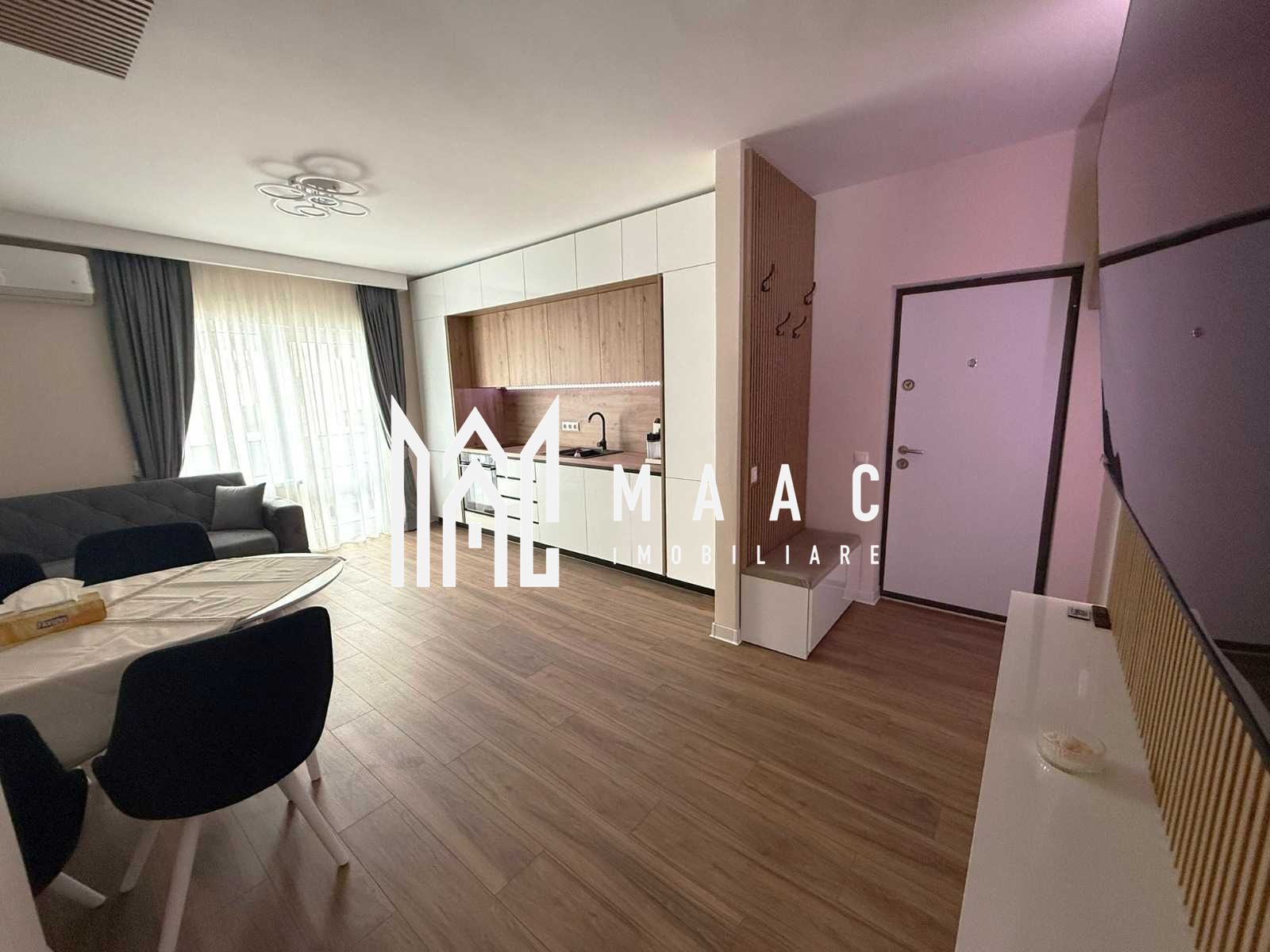 Apartament 3 camere | Etaj 1 | Balcon | Parcare | Doamna Stanca