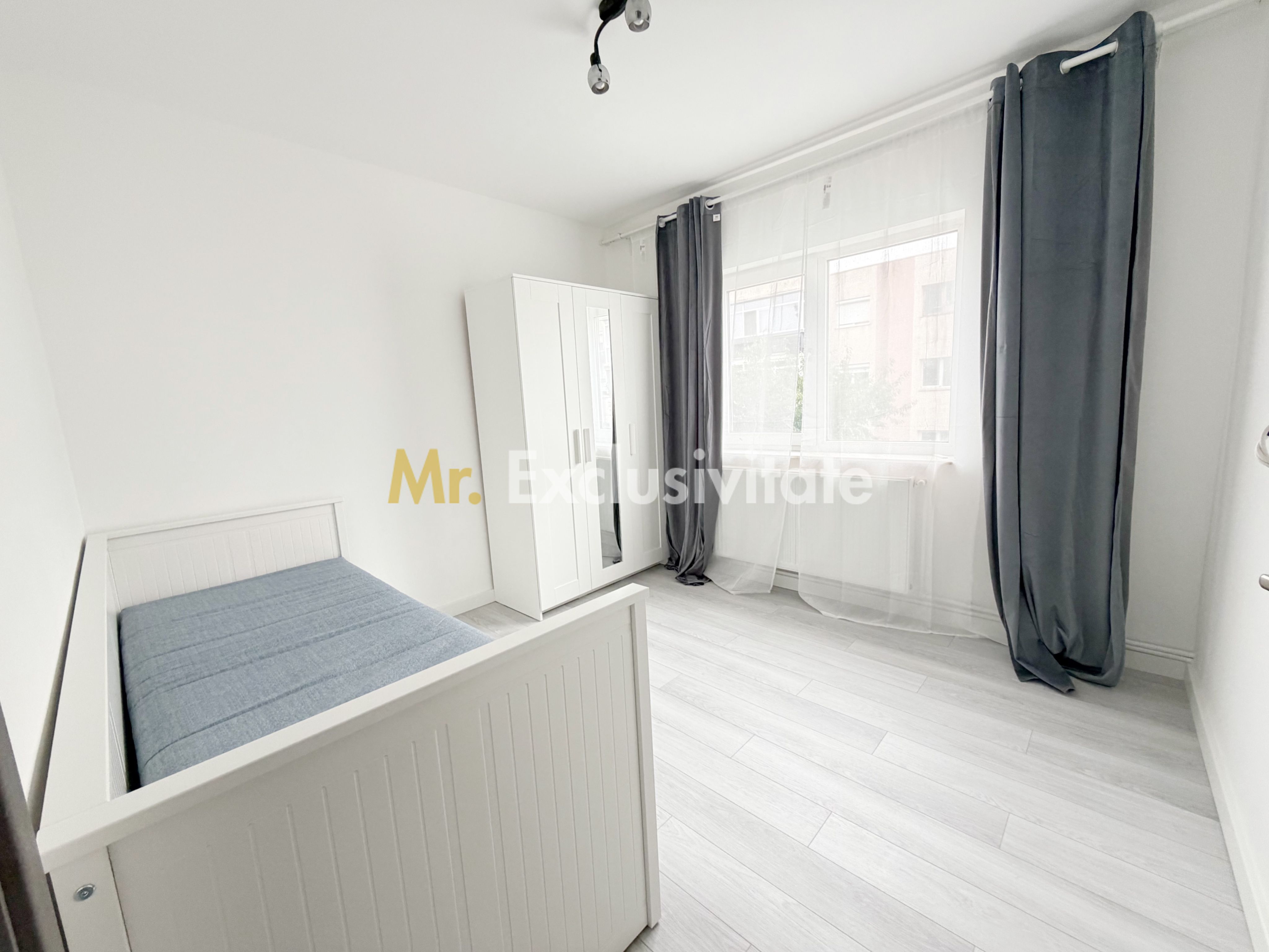 Inchiriere apartament 3 camere decomandat - cartier Trivale — fotografia 3