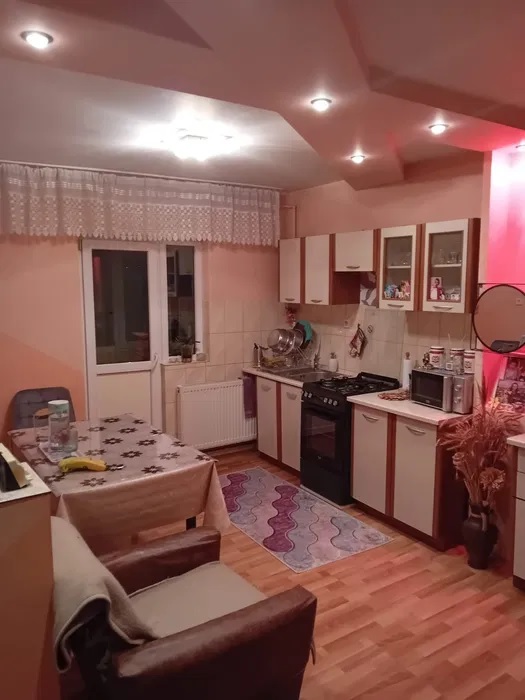 Apartament 3 camere – 72,48 mp, str. Simion Barnutiu