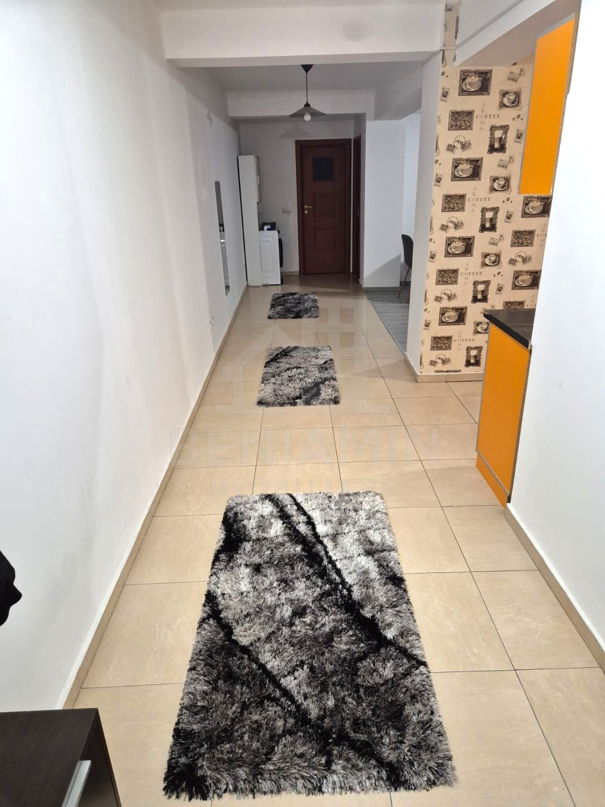 2 Camere - Decomandat - 79mp - Mobilat - Centrala - Etaj 3 - Ghimbav — fotografia 4