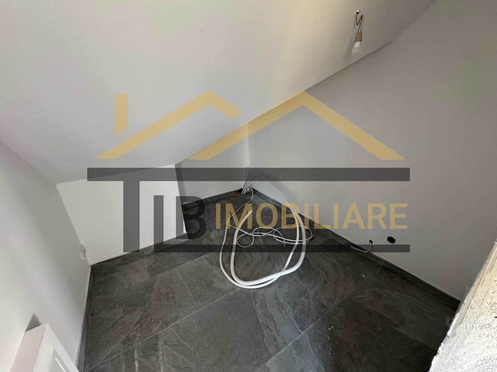 Casa individuala 4 camere, 181 mp utili, teren 822mp, zona Unirii — fotografia 16