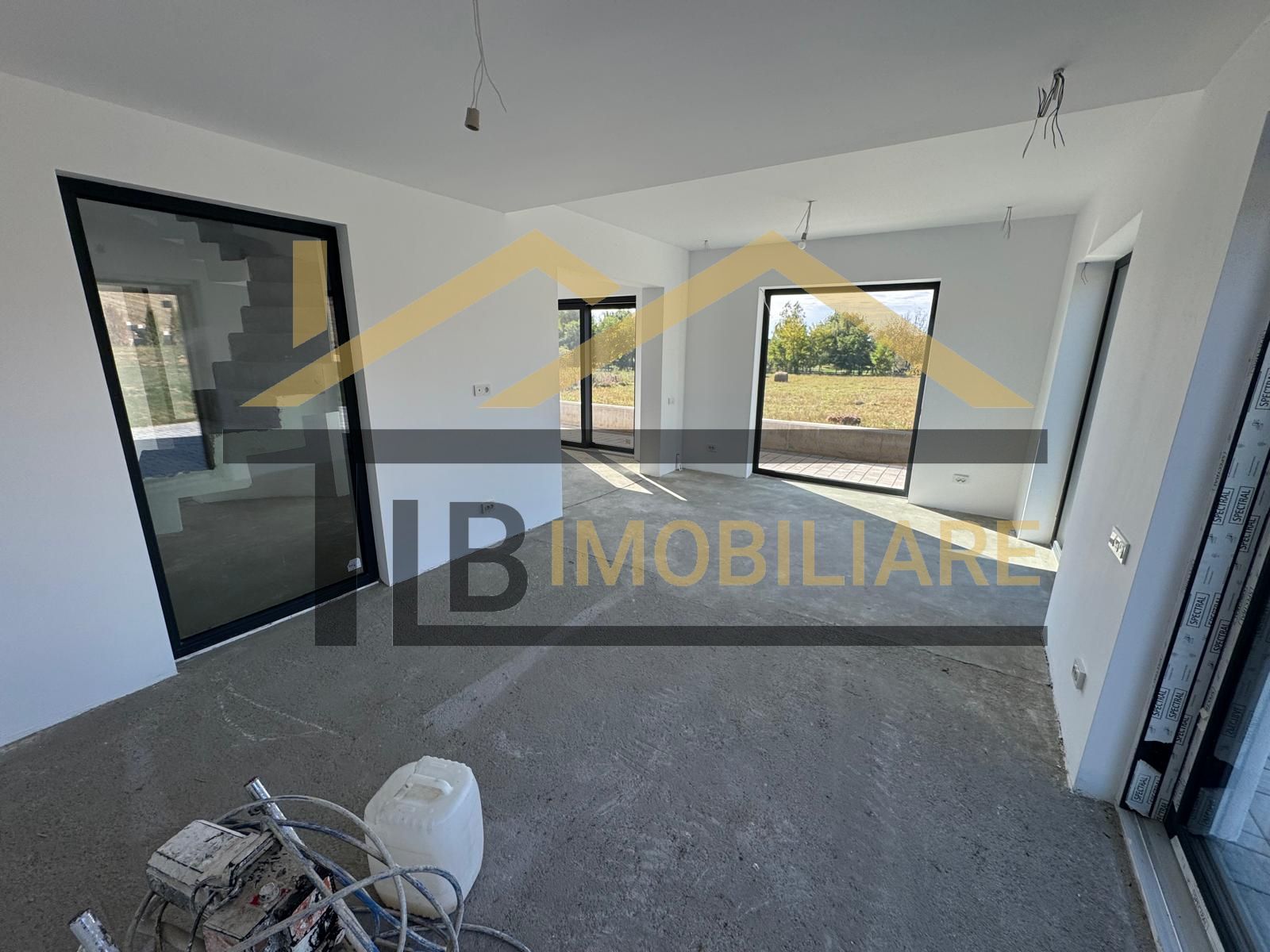 Casa individuala 4 camere, 181 mp utili, teren 822mp, zona Unirii — fotografia 9