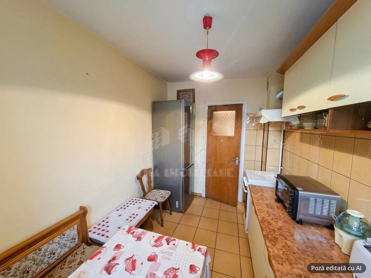 Apartament 3 camere semidecomandat Barbu Lautaru Brasov — fotografia 4