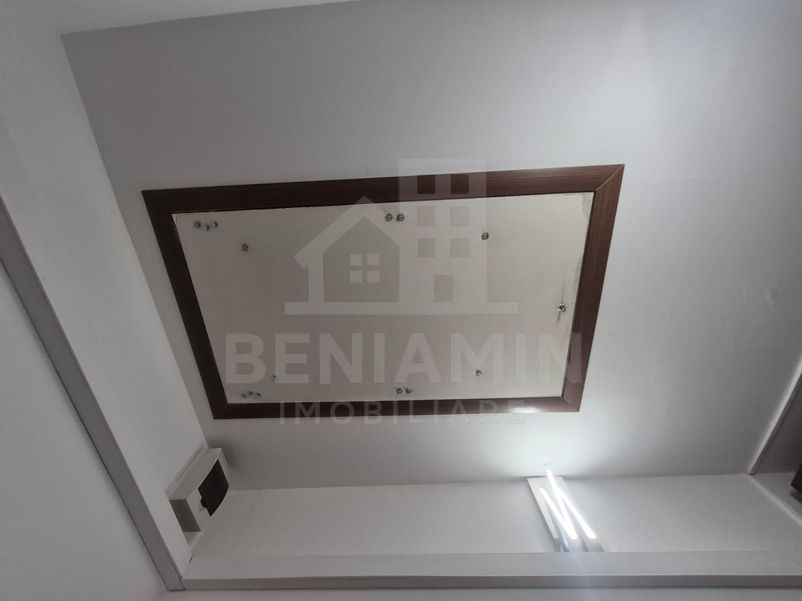 2Camere-Decomandat-54mp-Centrala Termica-AC-Mansarda-George Enescu — fotografia 9