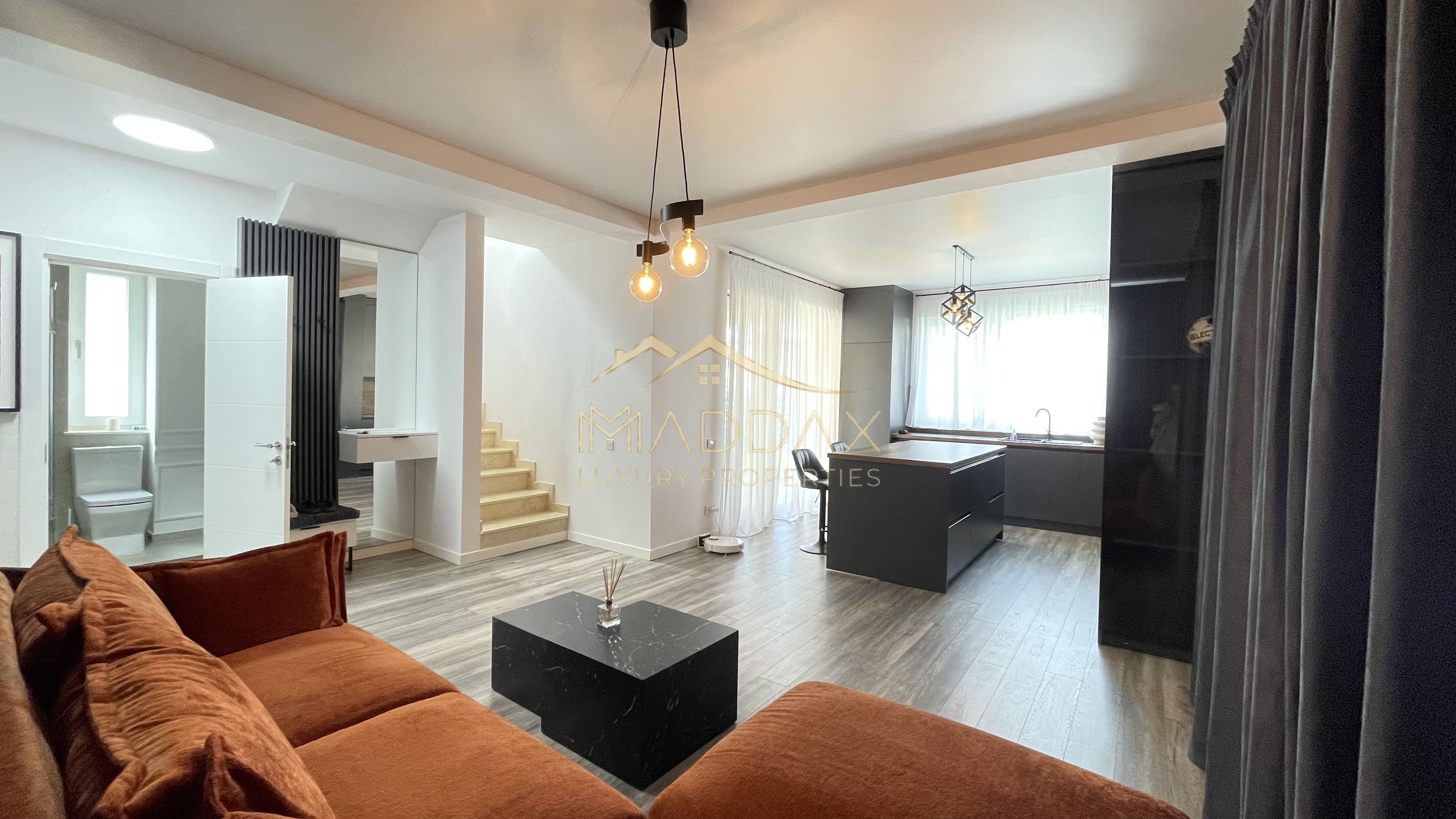 Vila individuala P+1 ***4 Camere***Curte proprie 380 mp//CORBEANCA