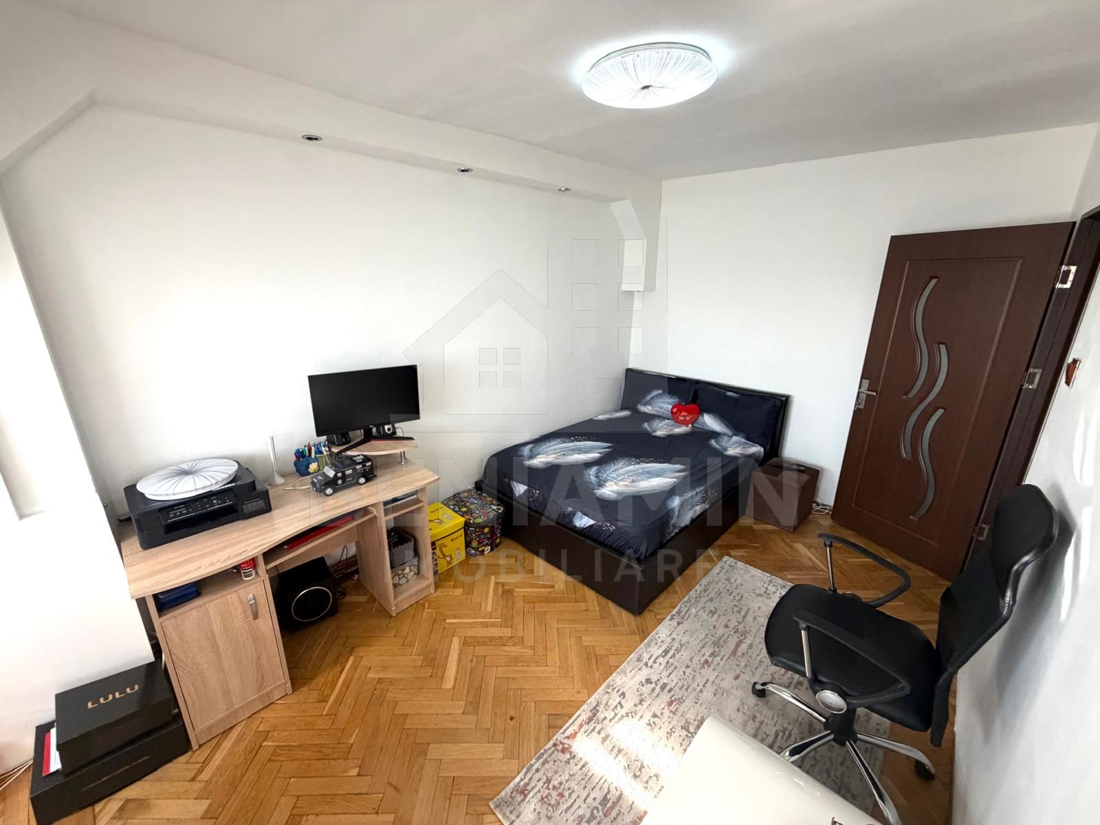 Apartament 2 camere decomandat 1 Mai Parcul Romanescu etaj 3 56mp — fotografia 3