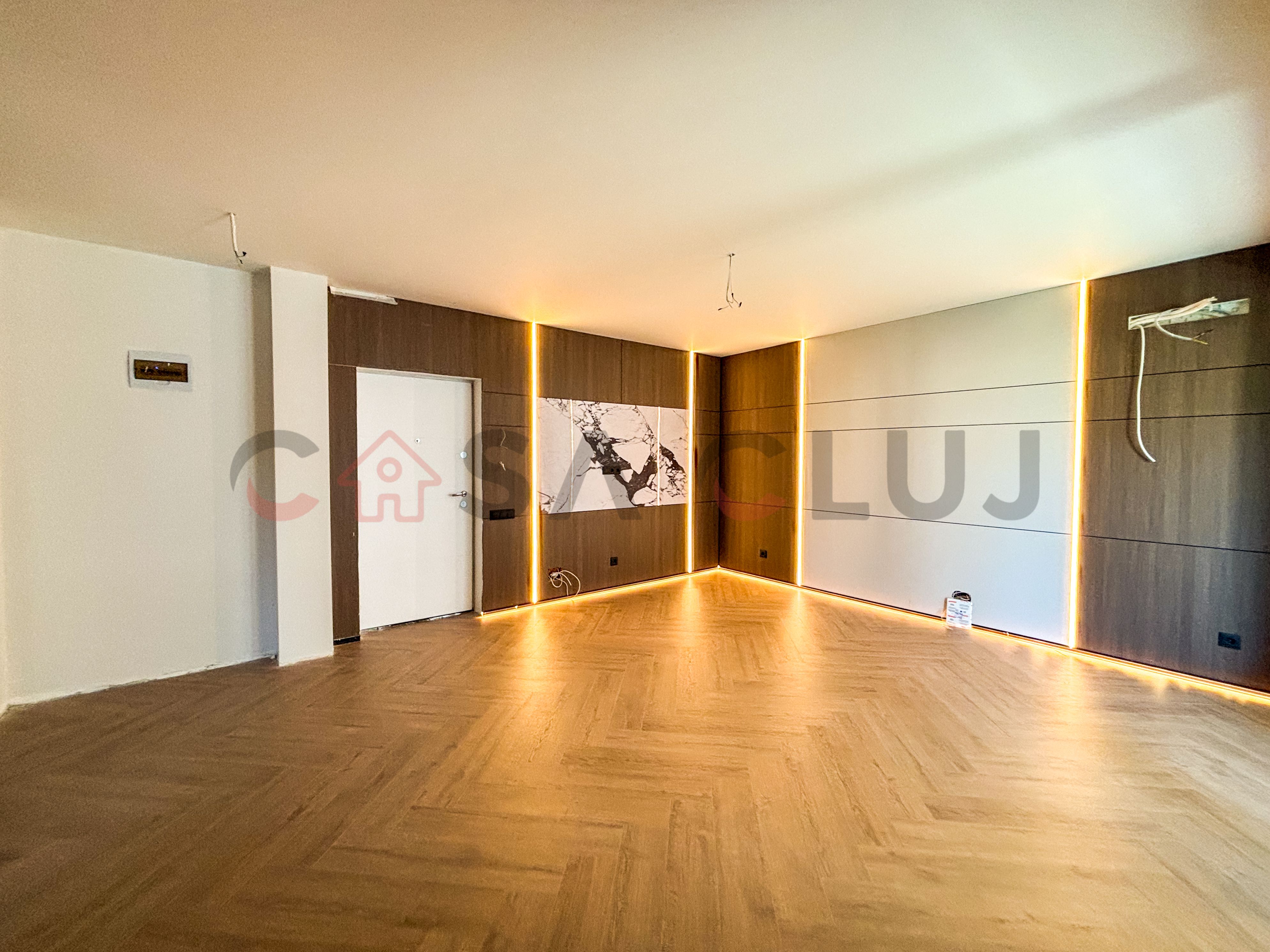 Ultrafinisat - Etaj 1 - Bloc 2025 - Intre Lacuri — fotografia 10