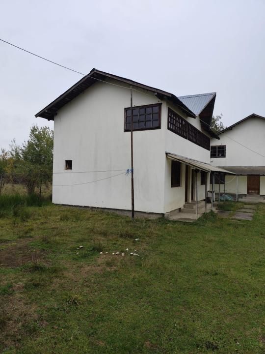 VIla Teisani si 11250 mp teren — fotografia 4
