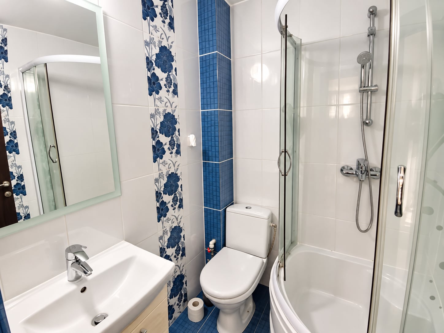 APARTAMENT 3 CAMERE DE VÂNZARE – BURDUJENI, CUZA VODĂ 1 — fotografia 6