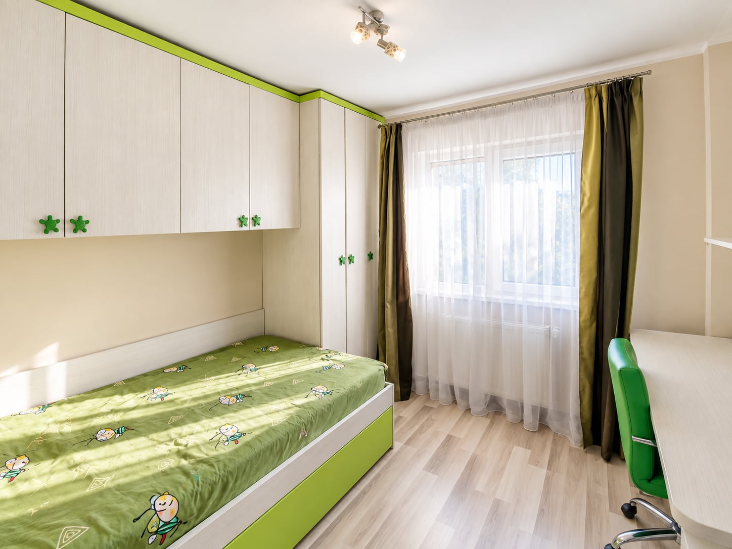 APARTAMENT 3 CAMERE DE VÂNZARE – BURDUJENI, CUZA VODĂ 1 — fotografia 8