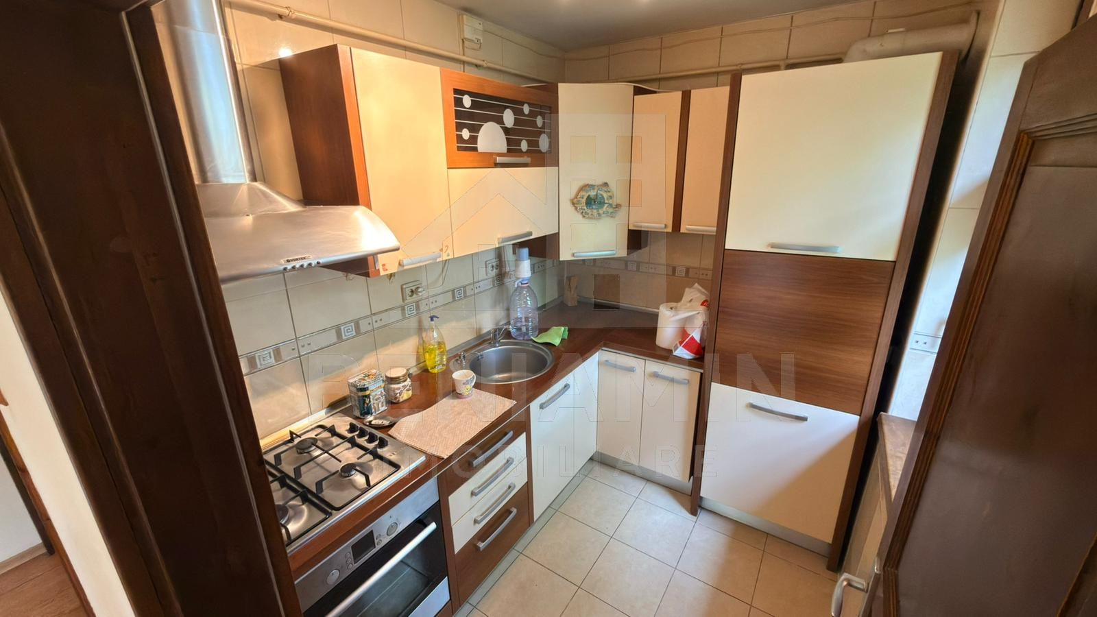 Vila eleganta in zona Ford– Confort si intimitate pe alee privata — fotografia 16
