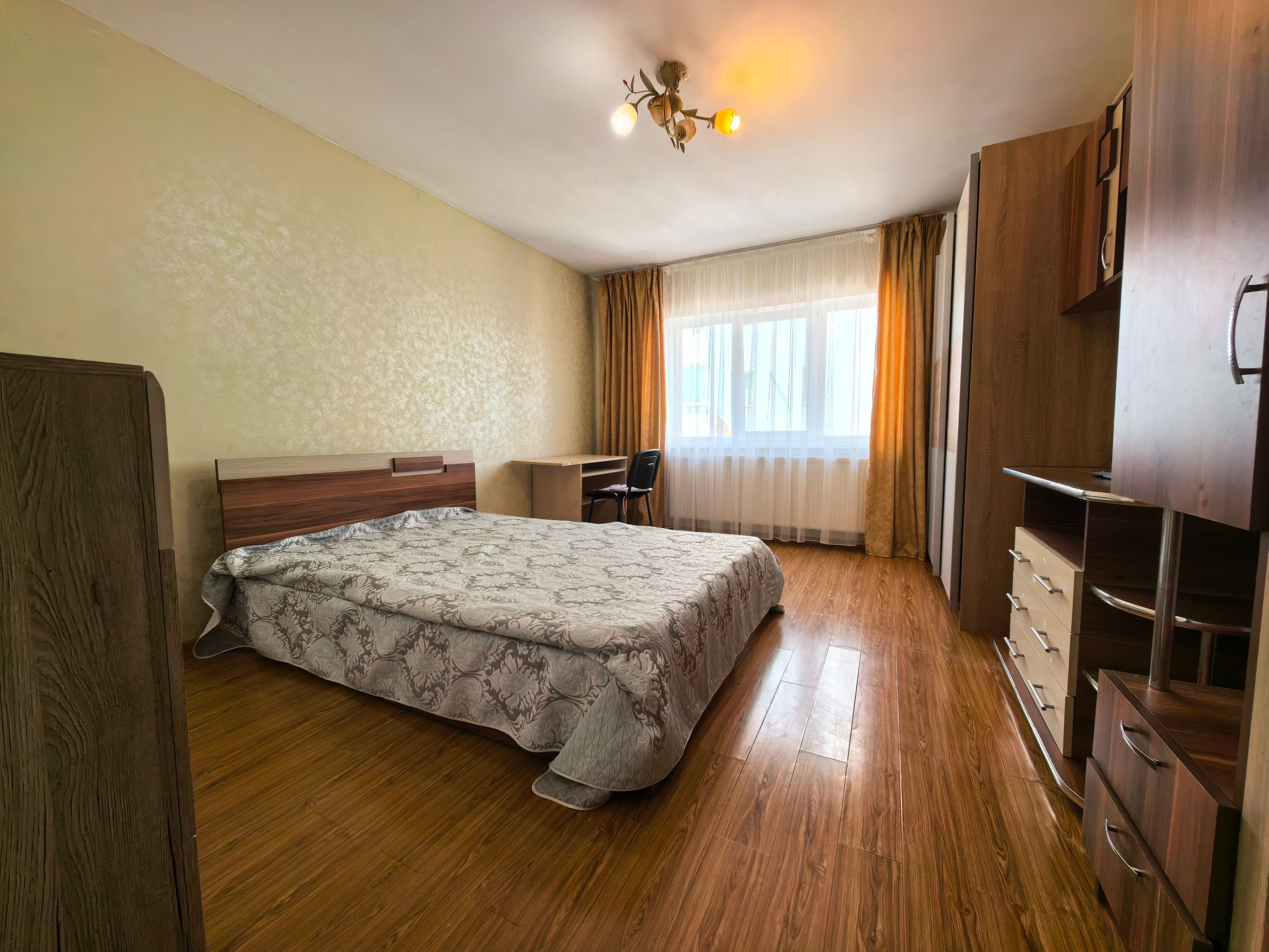 Apartament 1 cameră 38 mp etaj 2, mobilat și utilat