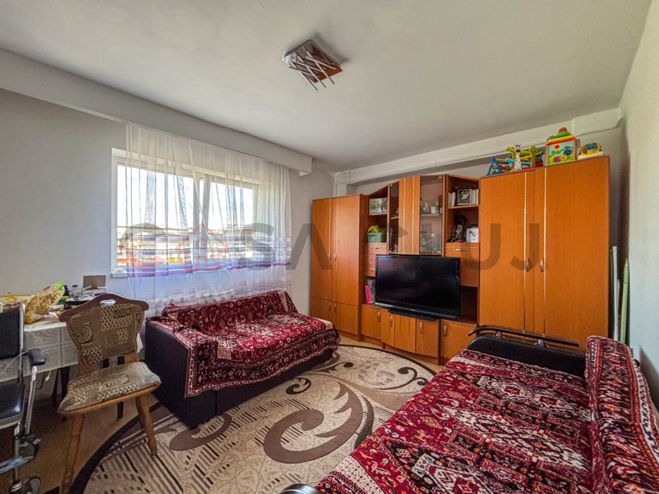 Apartament Decomandat - Orientare Sudica - Zona Fsega