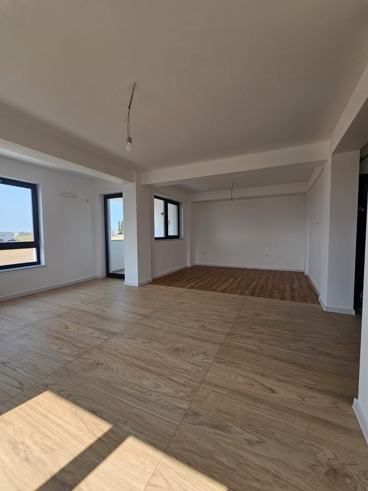 Apartament 2 camere, 63 mp- Cartier Magnolia, zona Metro — fotografia 3