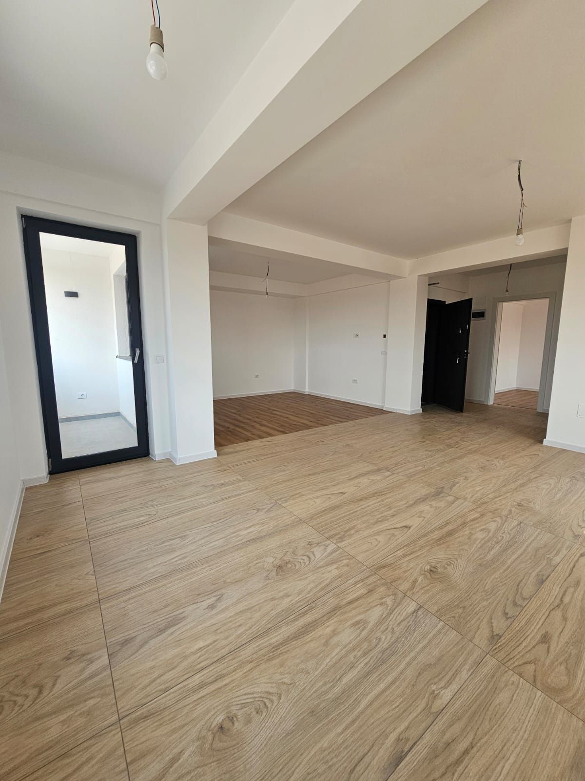 Apartament 2 camere, 63 mp- Cartier Magnolia, zona Metro — fotografia 4