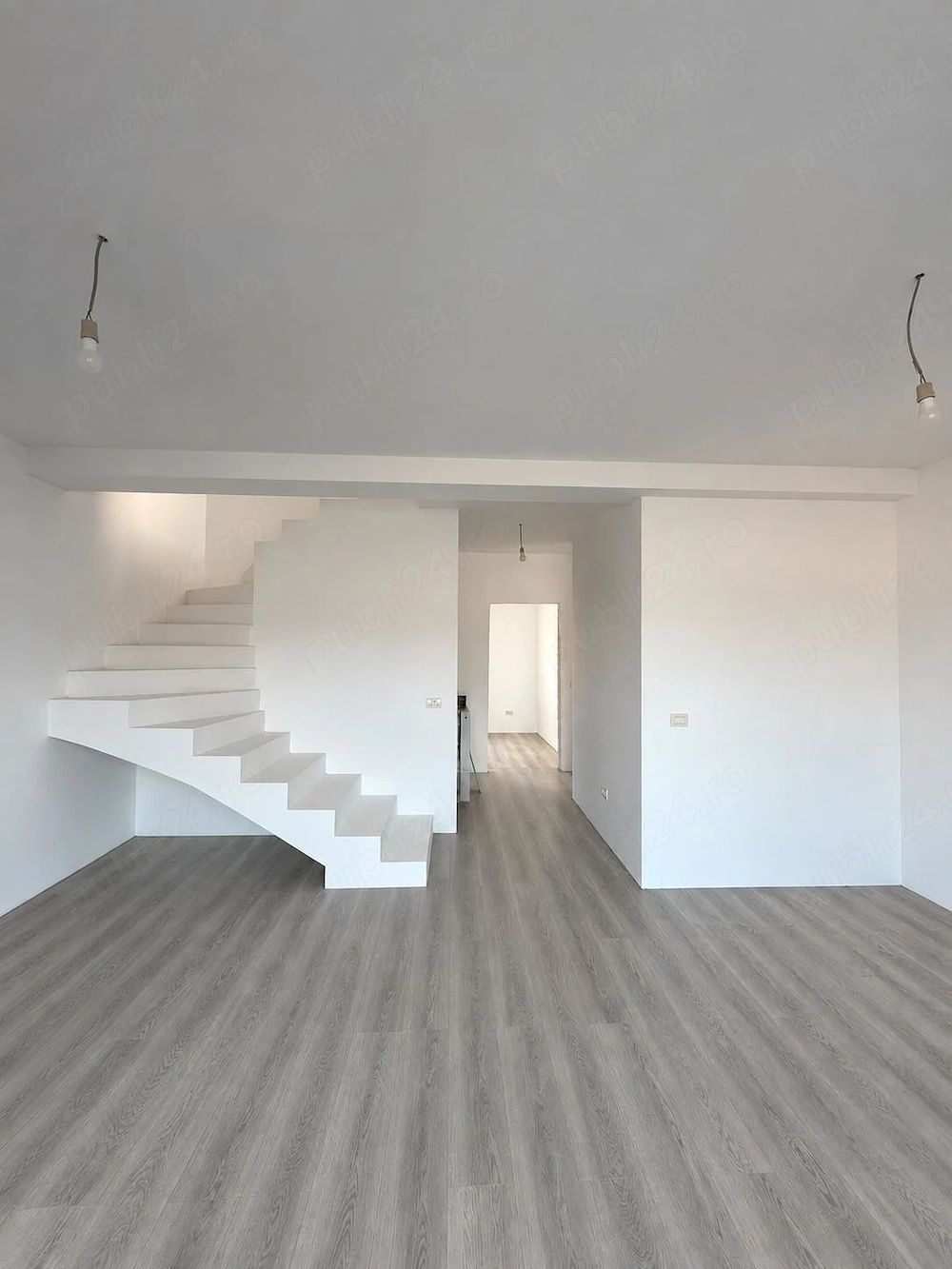 Duplex 81 mp cu 4 camere in Mosnita Veche — fotografia 4