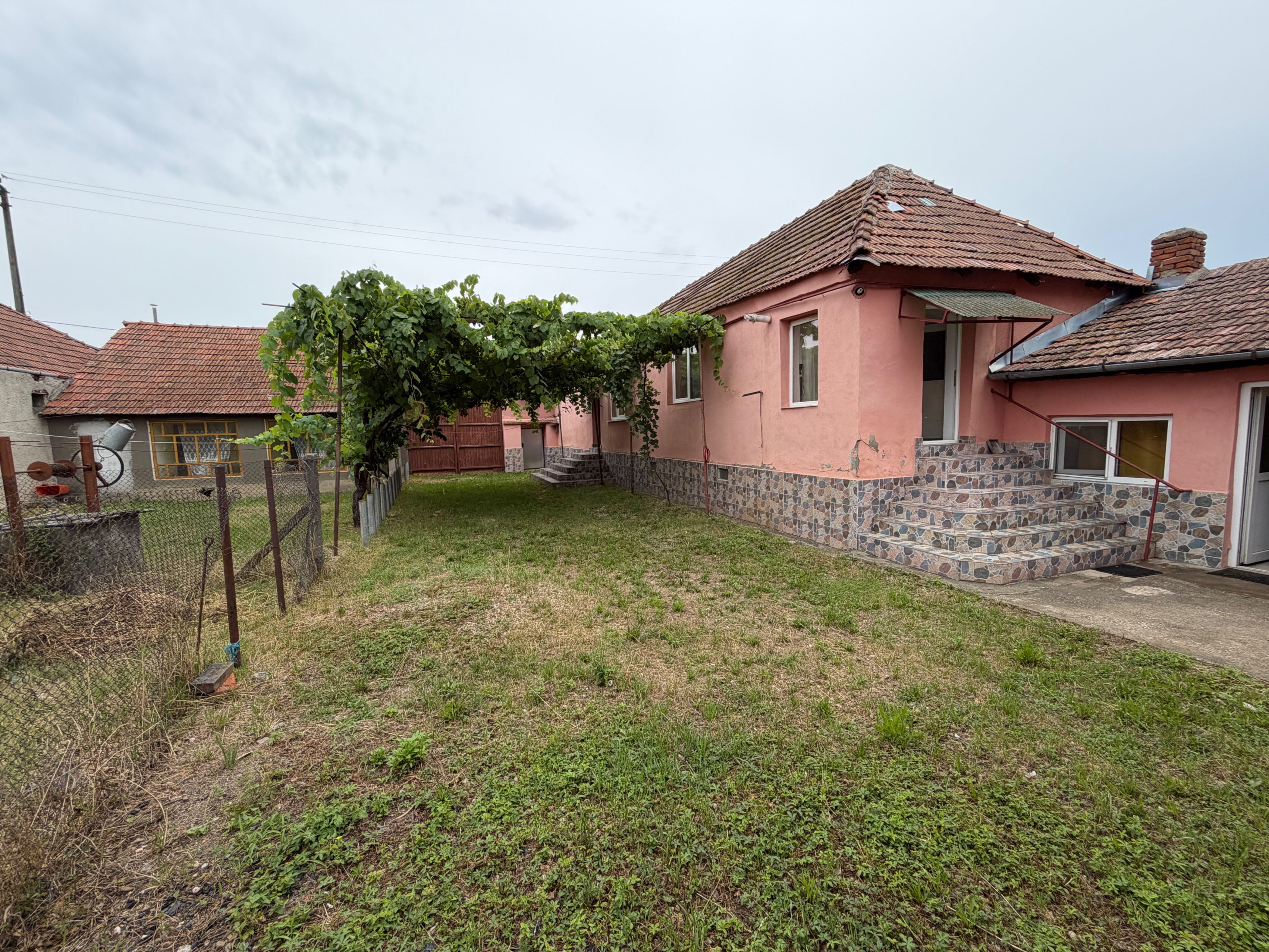 Casa de vanzare 255mp utili, 1974mp teren - Balomir — fotografia 13