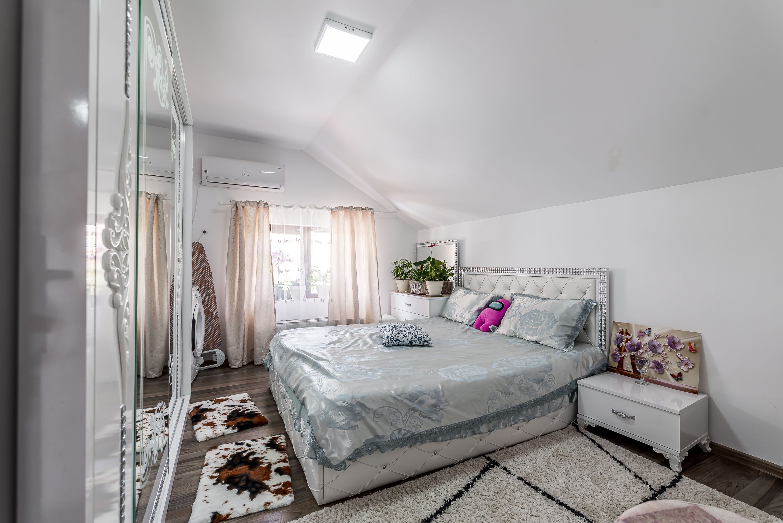 Apartament de închiriat cu 2 dormitoare, parcare inclusă, bloc nou