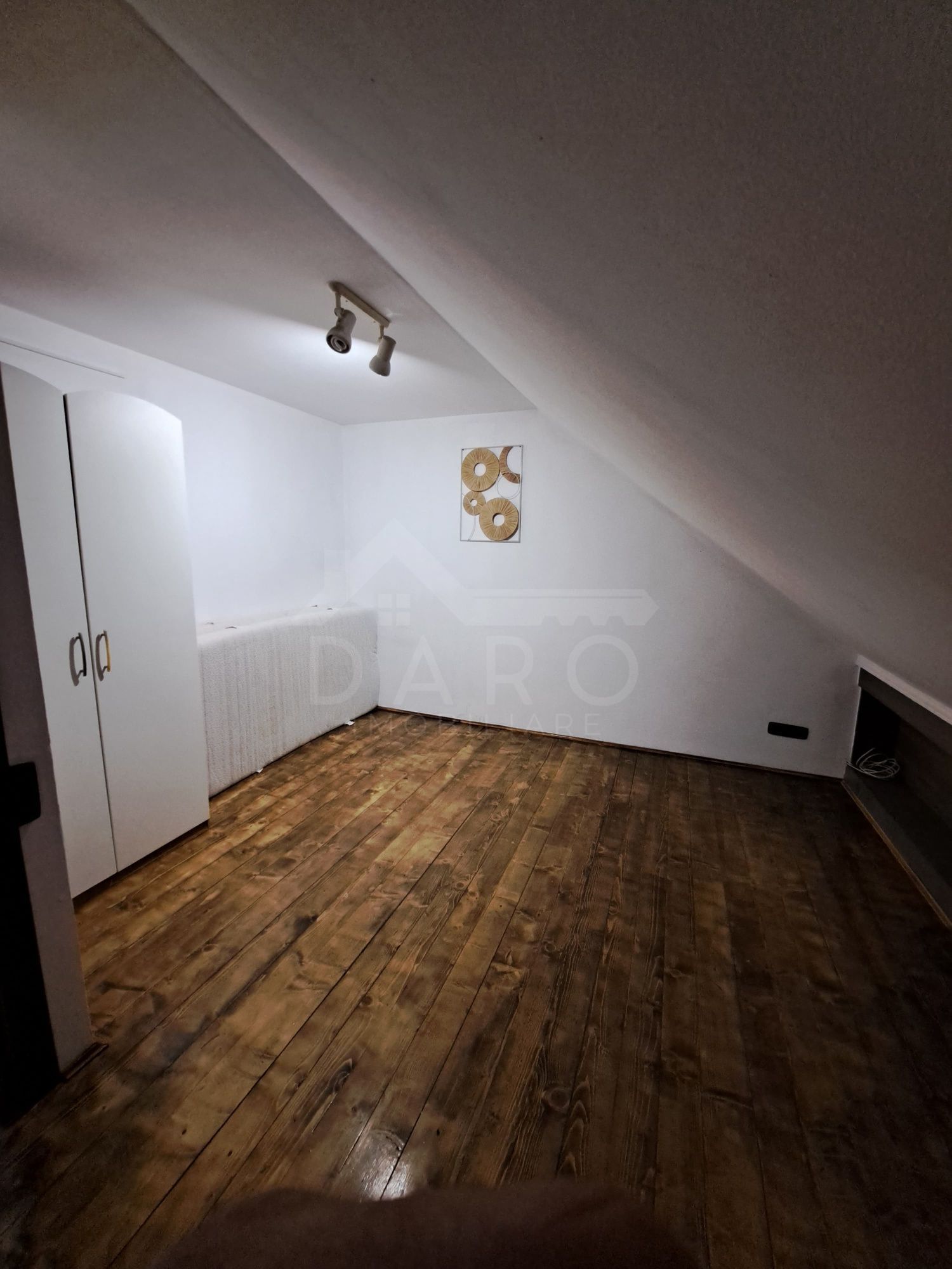 Închiriez apartament — fotografia 4
