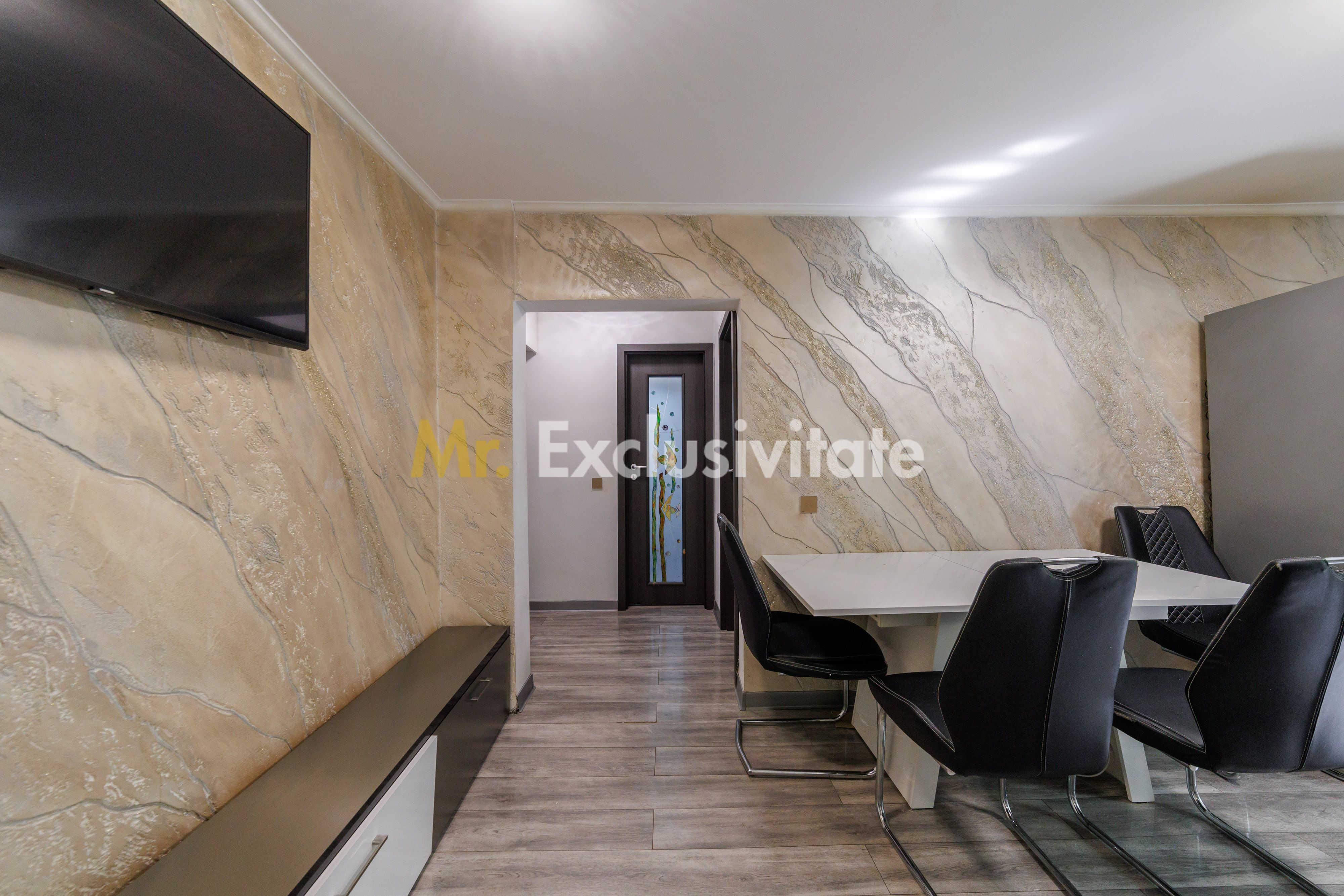 Apartament 2 camere decomandat, cartierul Banat, Pitesti — fotografia 13